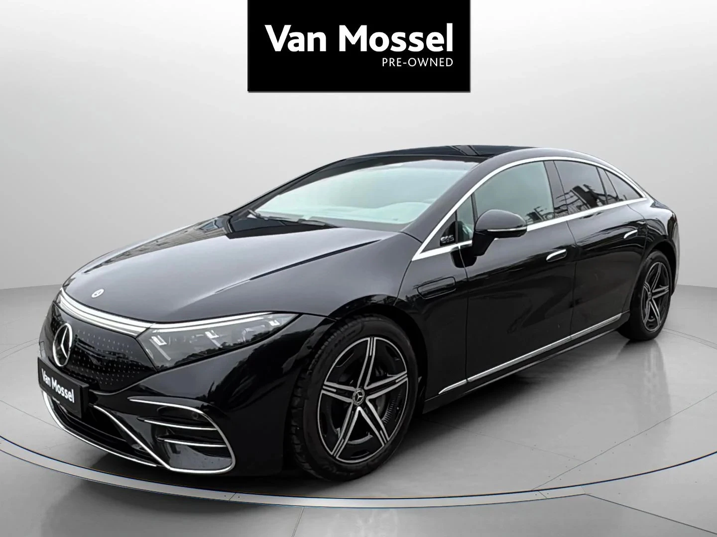 Mercedes-Benz-EQS-image-0