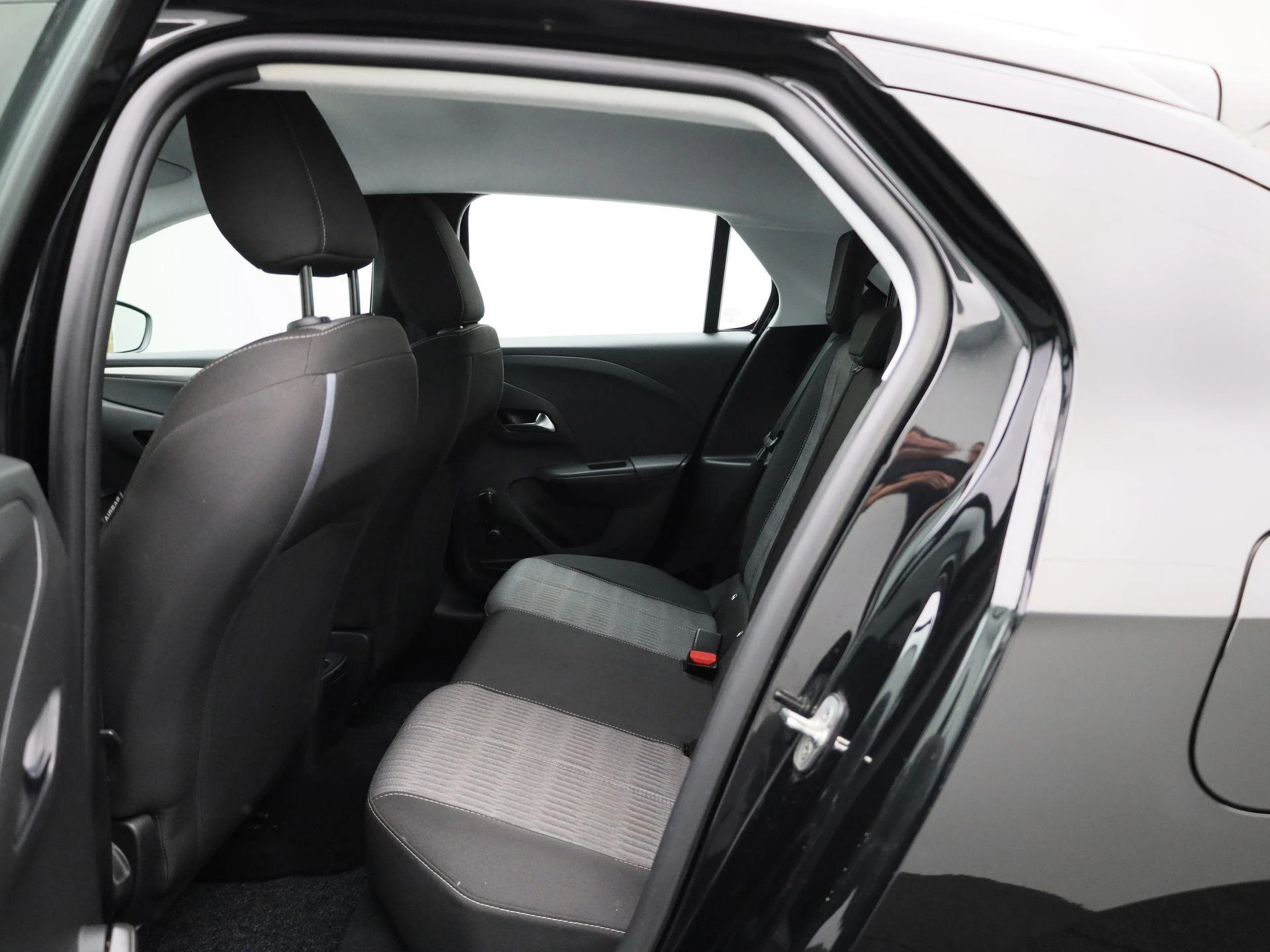 Opel-Corsa-image-9