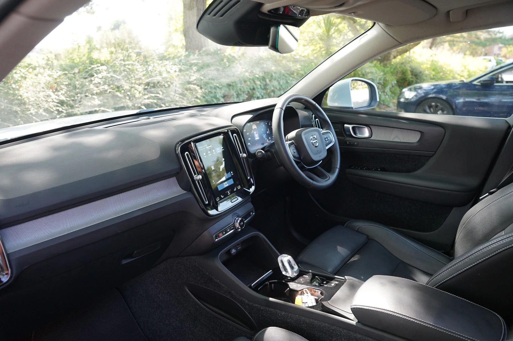 Volvo-XC40-image-1