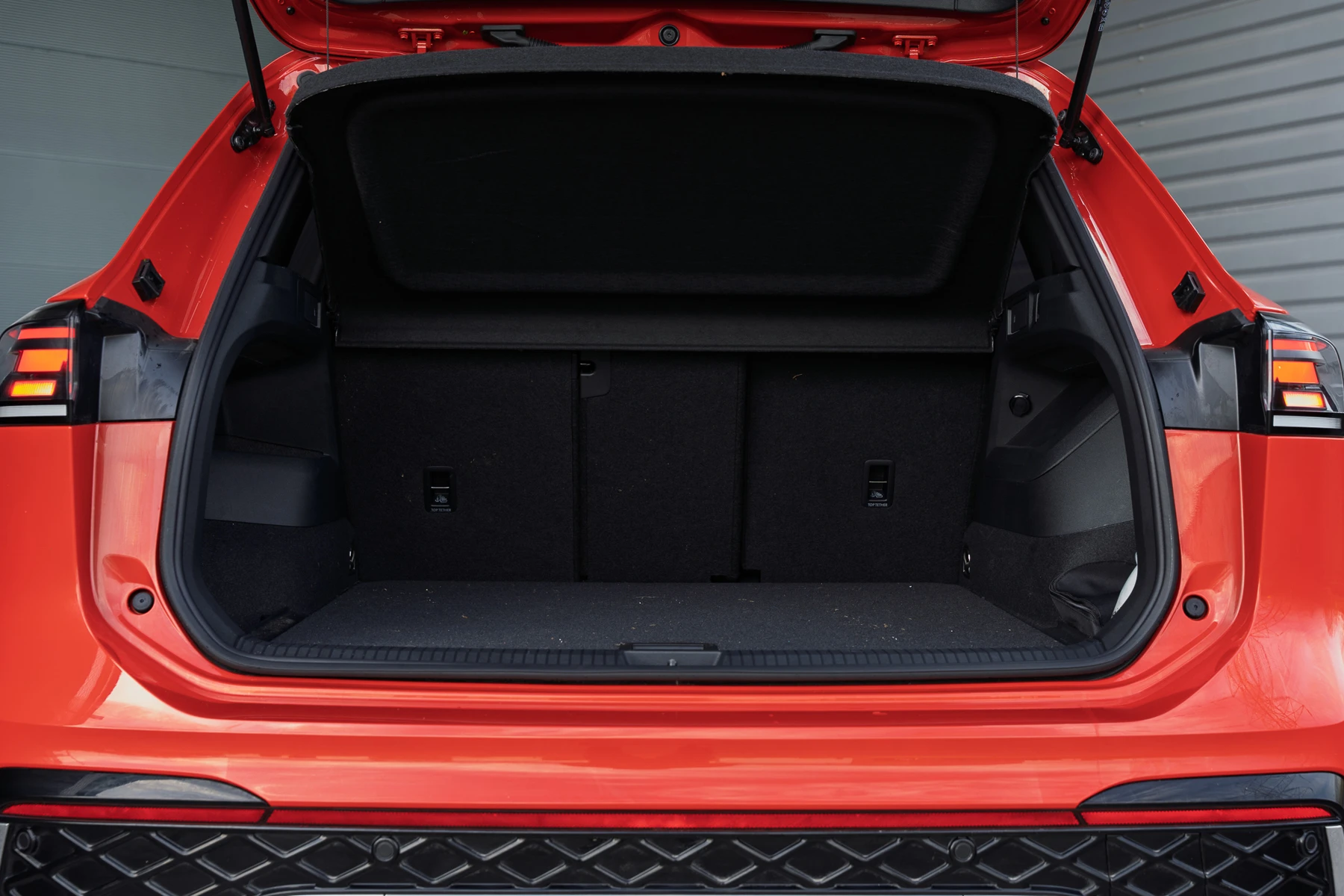 Volkswagen-Tiguan-image-11