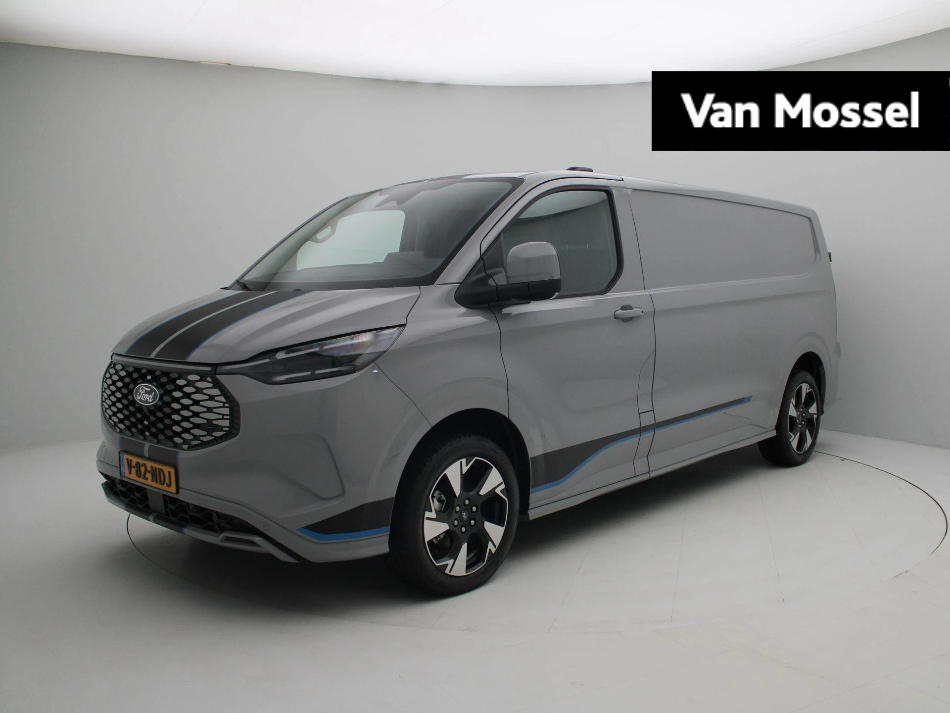 Ford-E-Transit-image-0