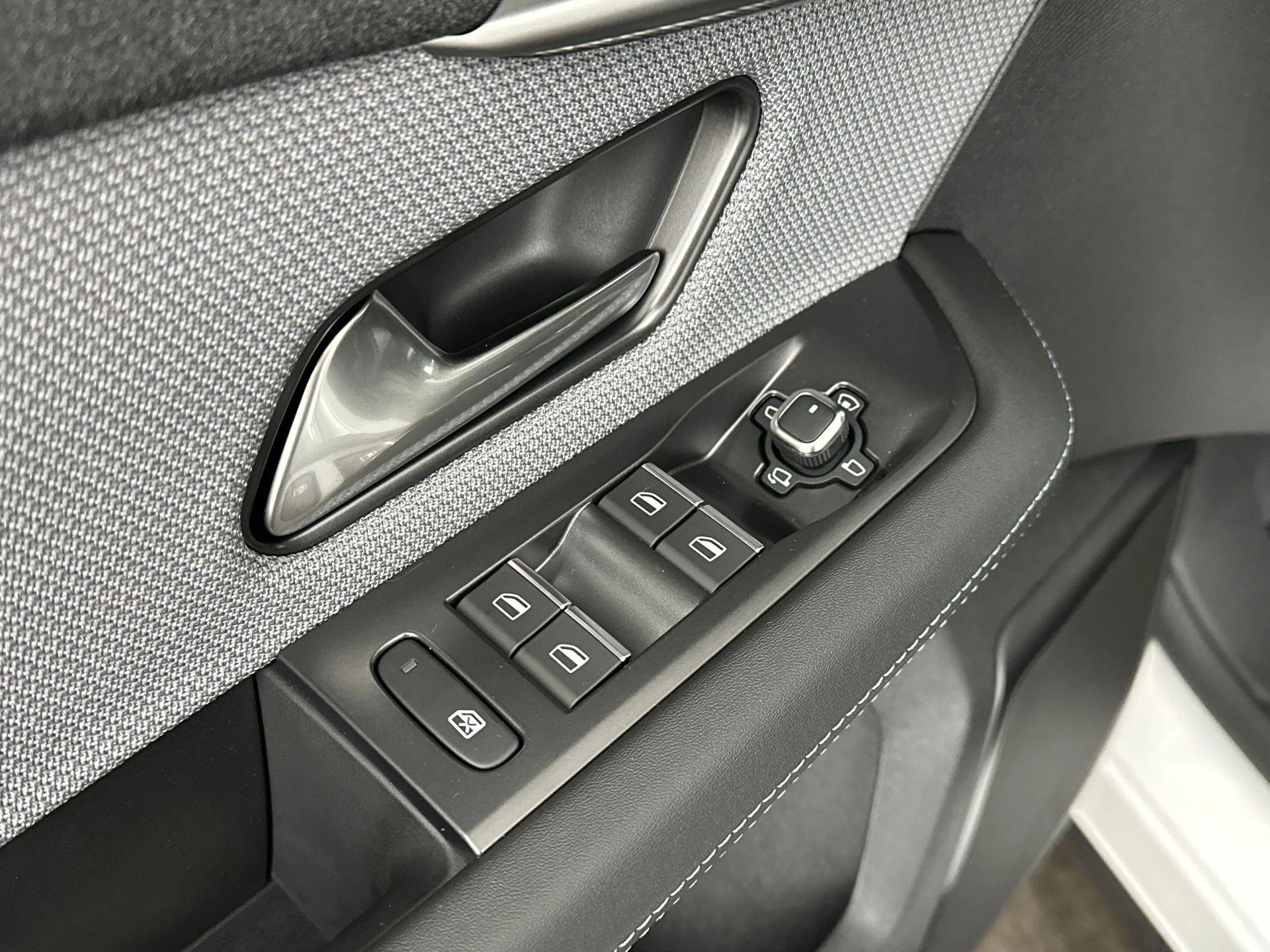 Opel-Grandland-image-19