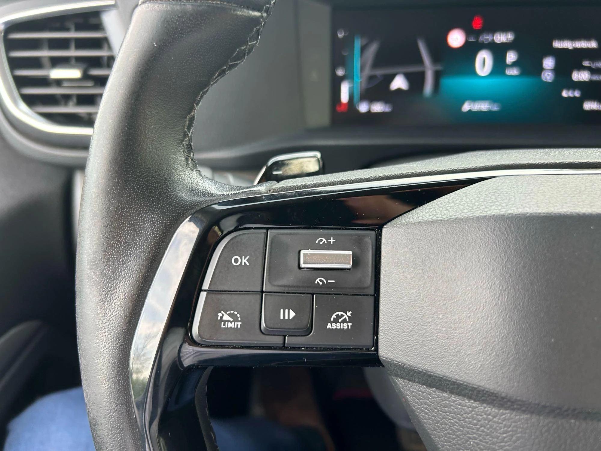 Opel-Vivaro-image-15