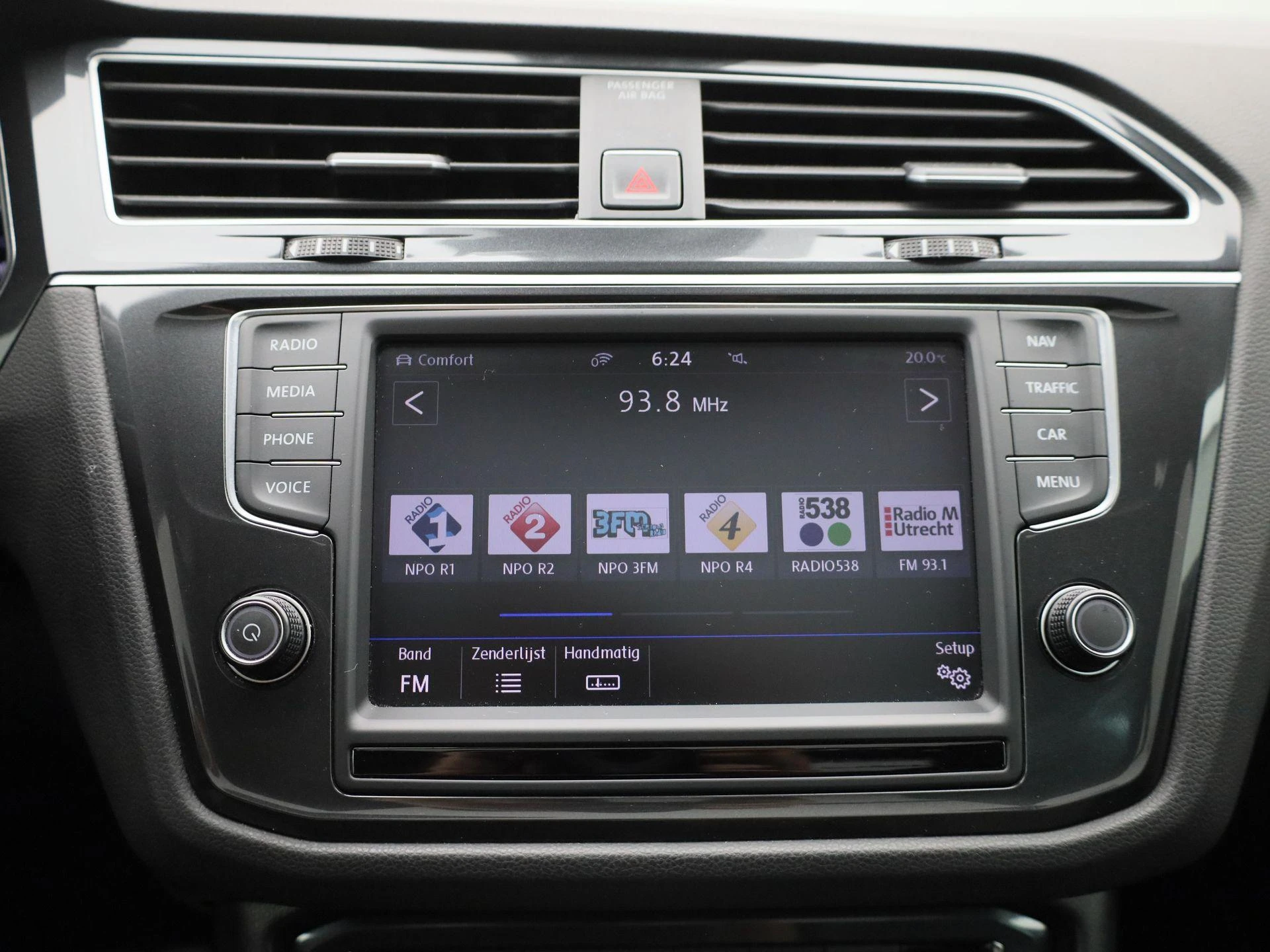 Volkswagen-Tiguan-image-20