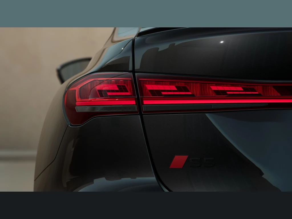 Audi-S5-image-6