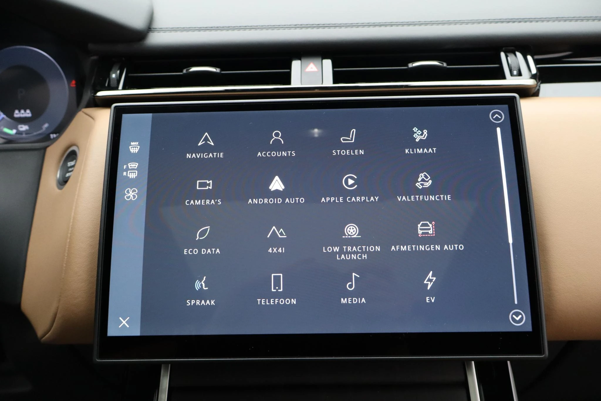 Land Rover-Range Rover Velar-image-21