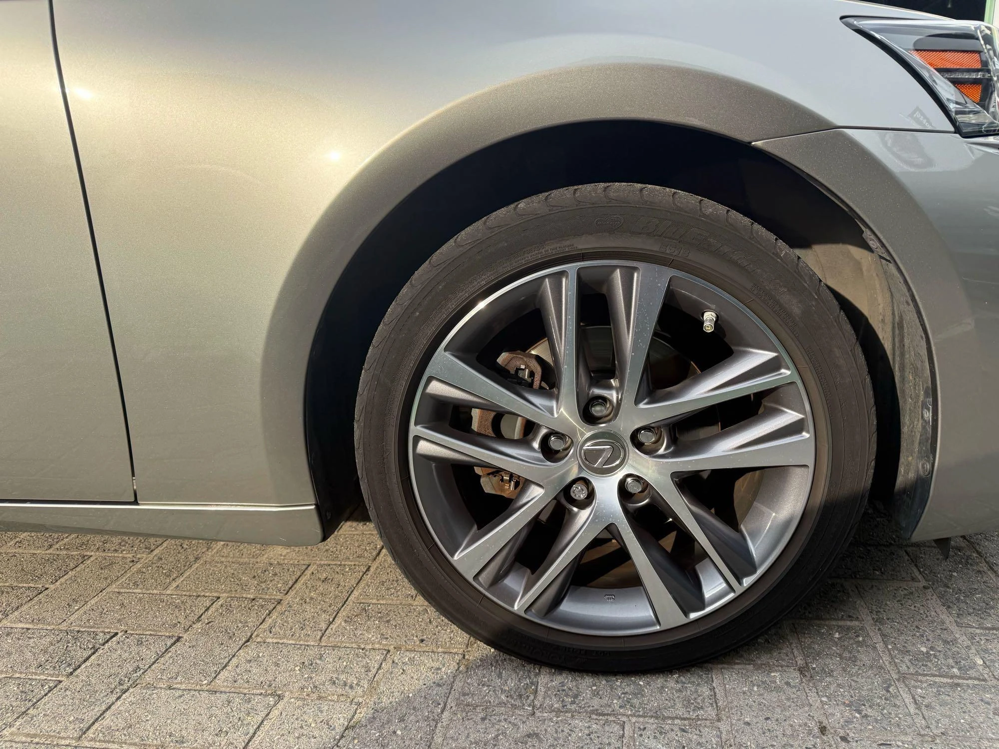 Lexus-IS-image-4