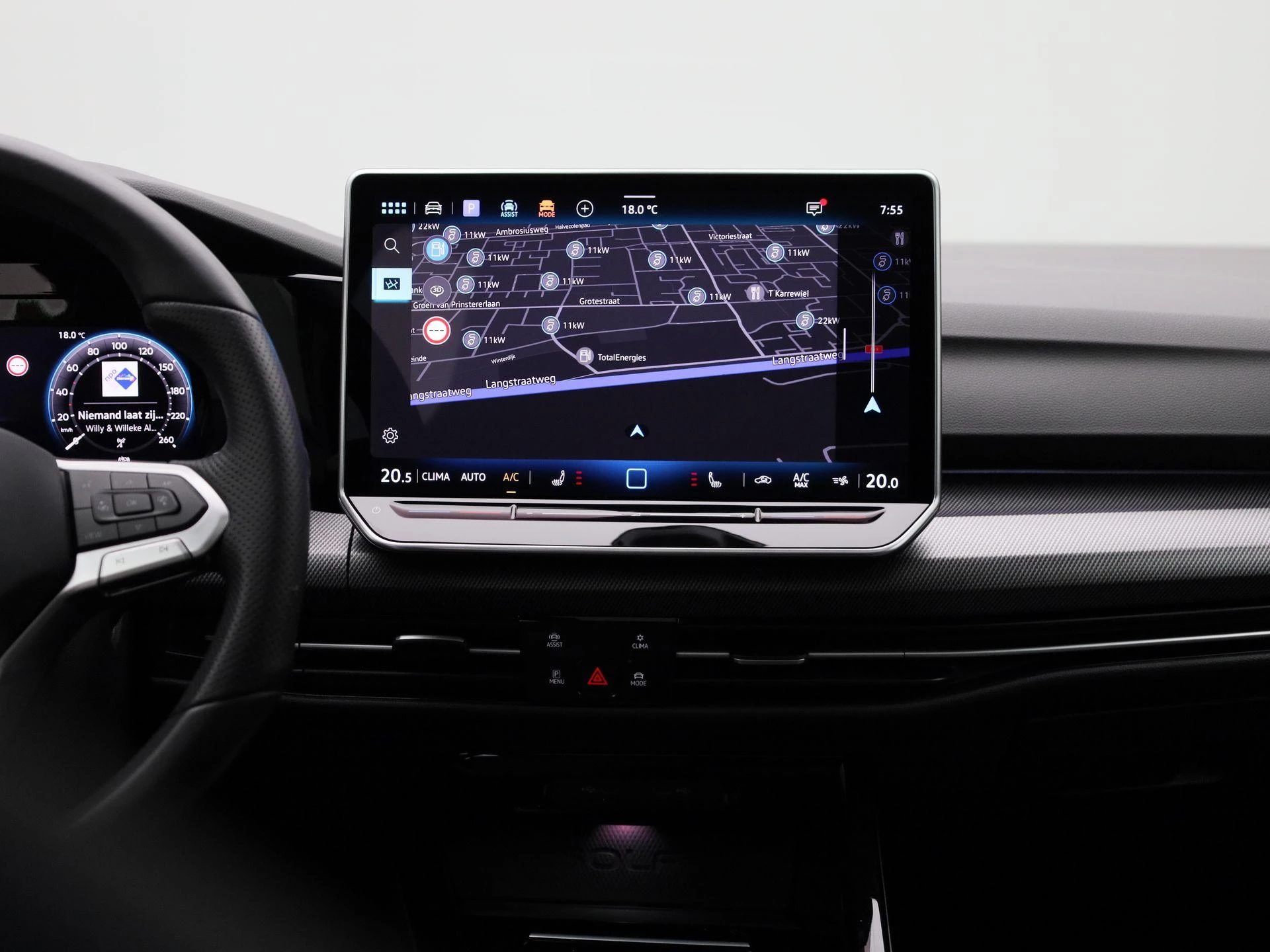 Volkswagen-Golf-image-8