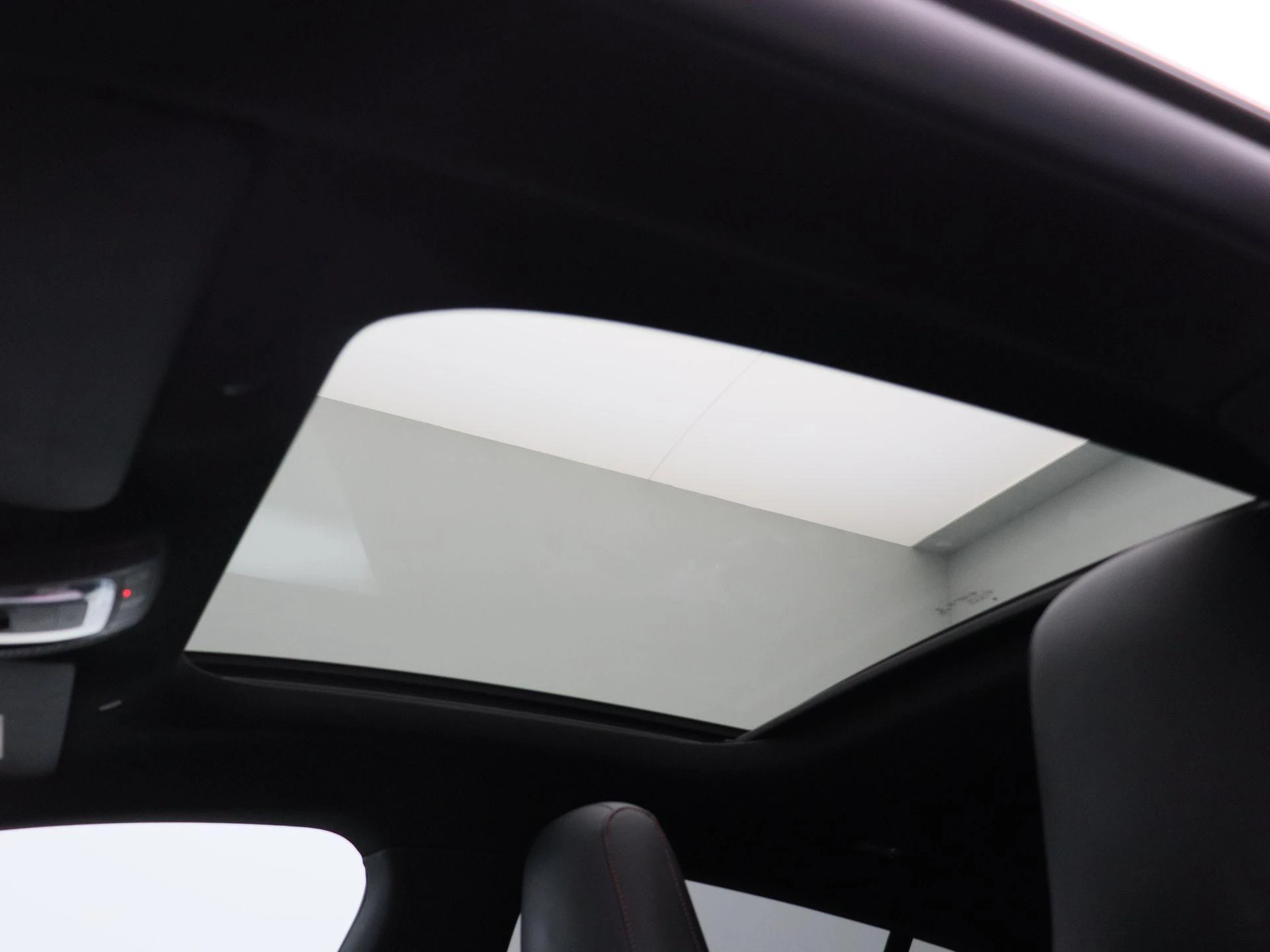 Mercedes-Benz CLA 200 AMG Line Shooting Brake + PANORAMISCH DAK + MULTIBEAM LED + CARPLAY +