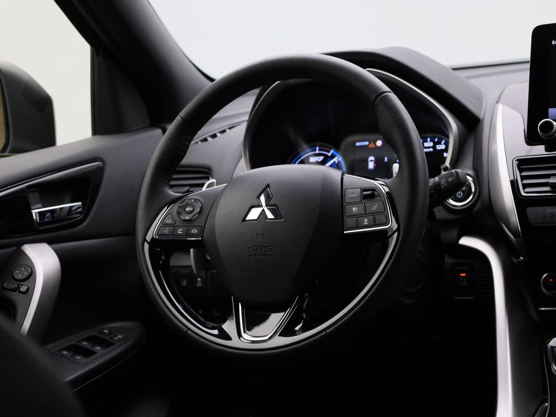 Mitsubishi-Eclipse Cross-image-43