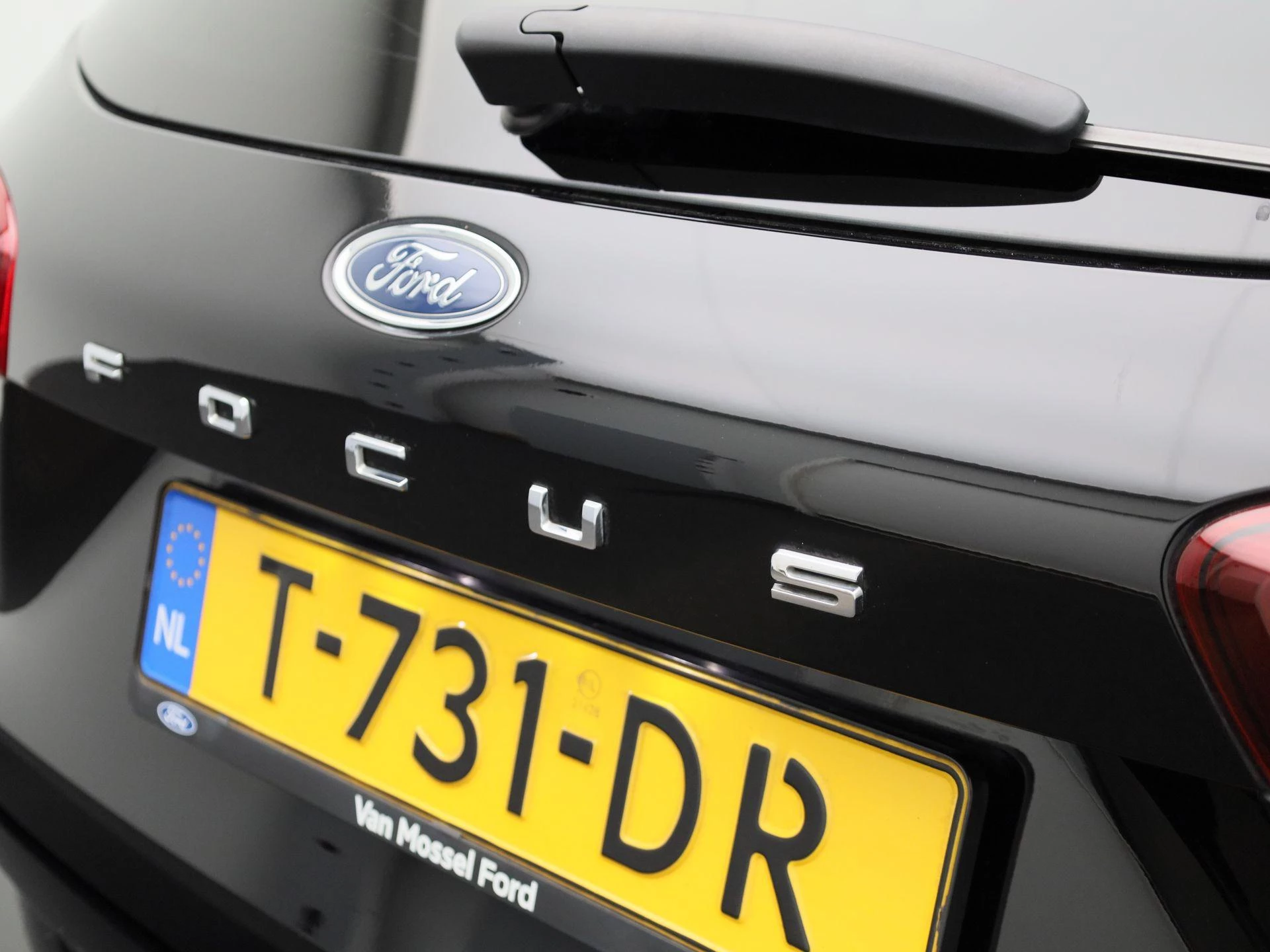 Ford Focus Wagon 1.0 EcoBoost Hybrid Titanium