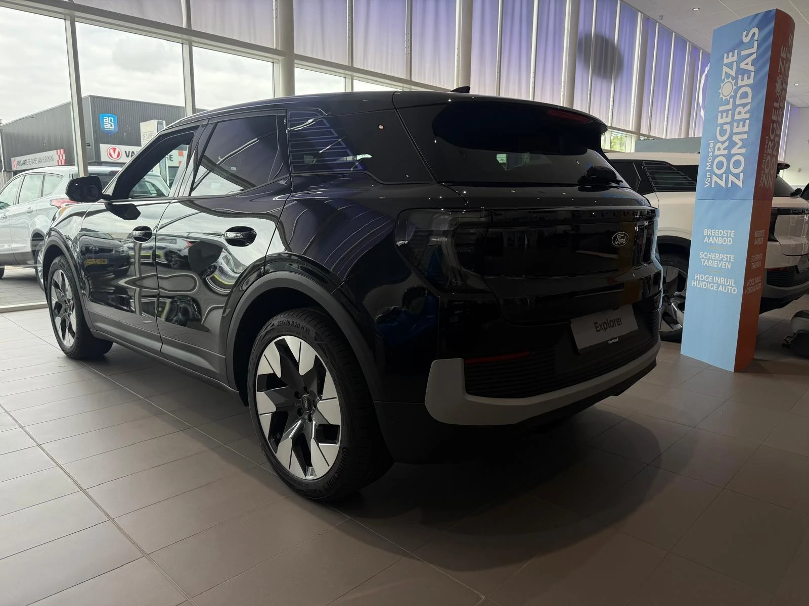 Ford Explorer Premium Extended Range RWD 79 kWh
