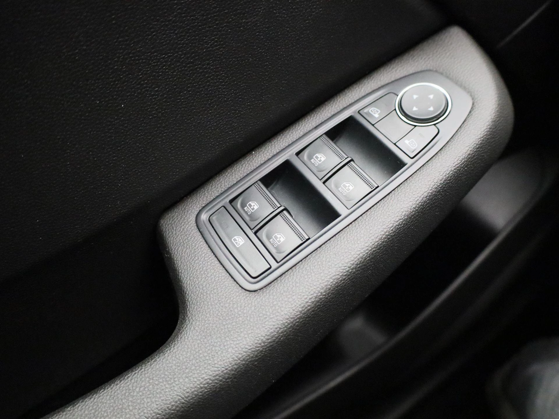 Renault-Clio-image-21