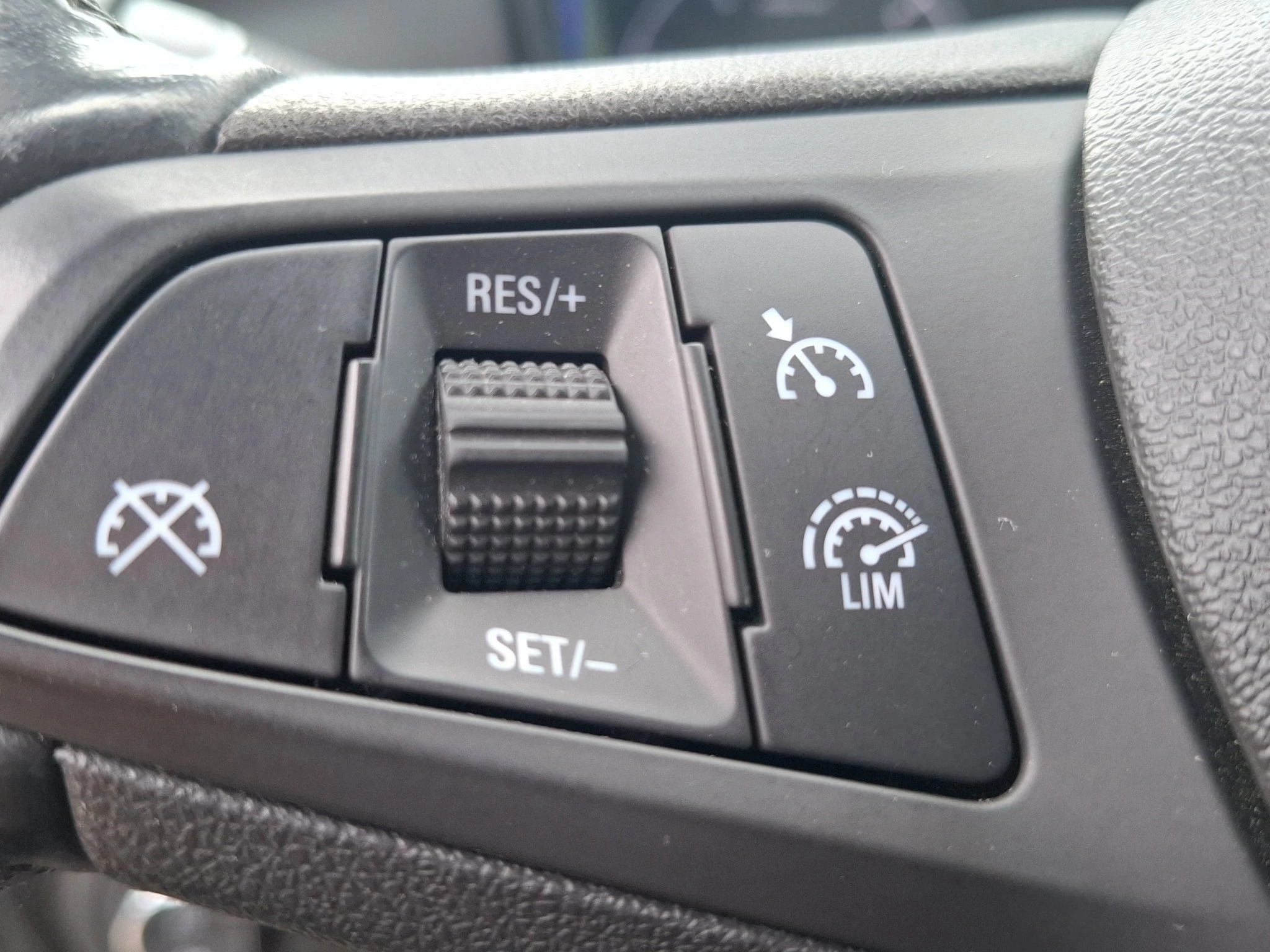 Opel Zafira Business Edition BUSINESSPKT*BI-LED*AHK*LRH*RFK*ERGONOMIESITZ