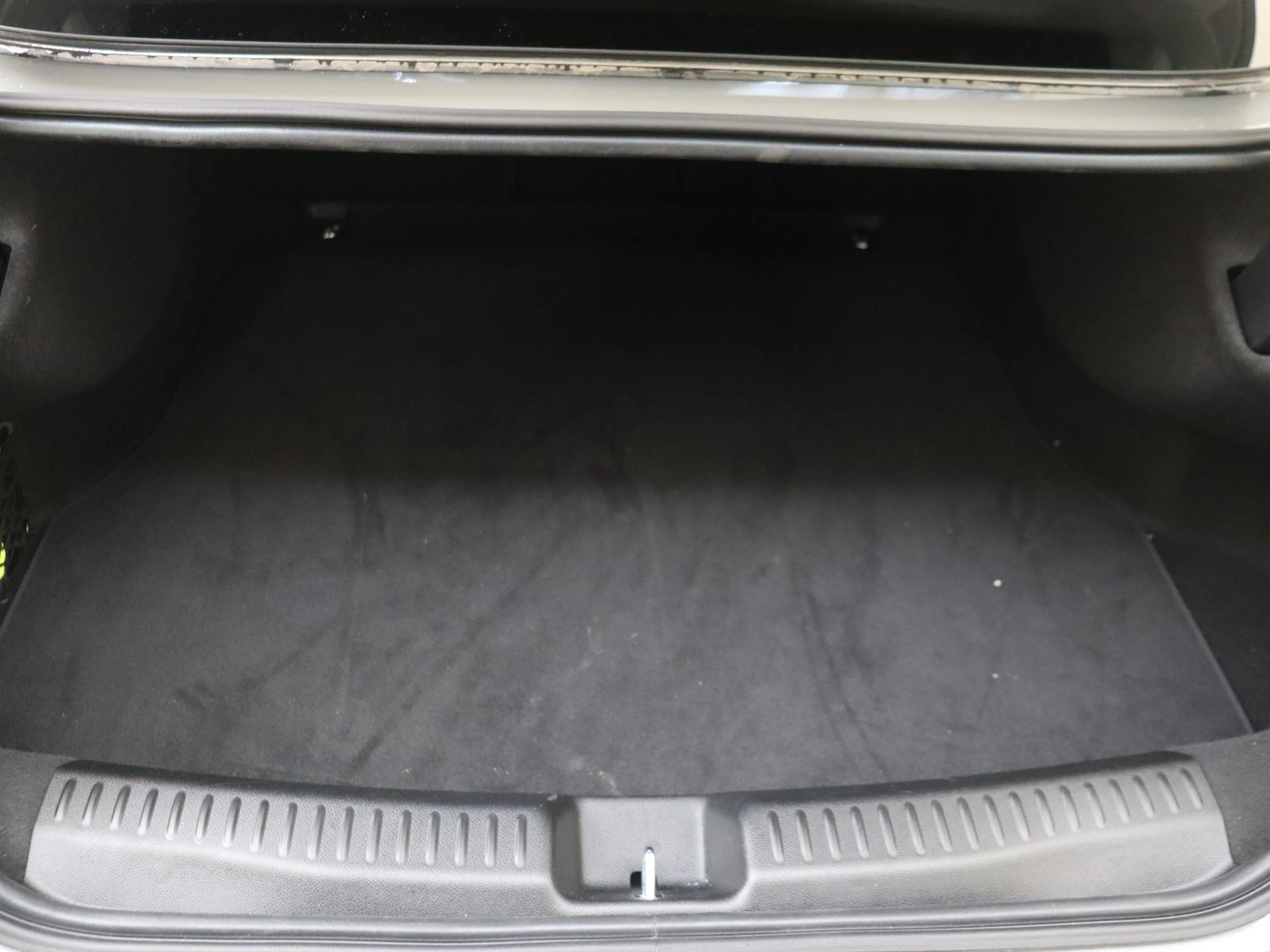 Mercedes-Benz-CLA-image-29
