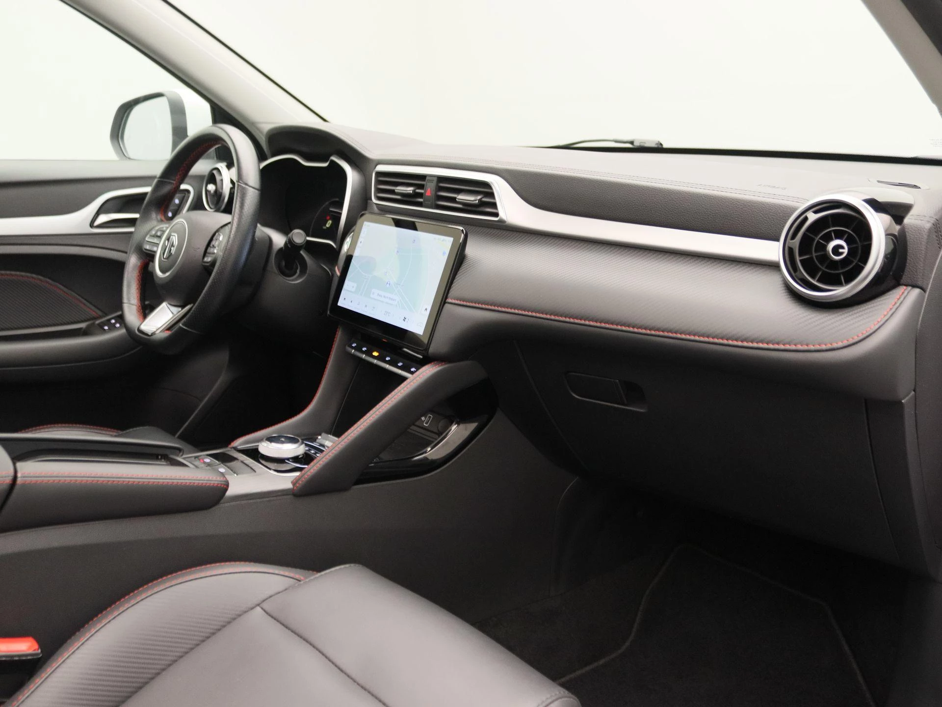 MG-ZS EV-image-24
