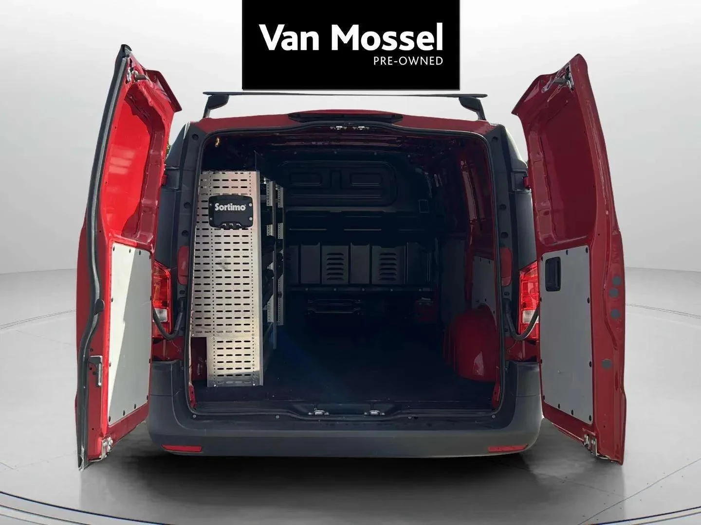 Mercedes-Benz-eVito-image-6