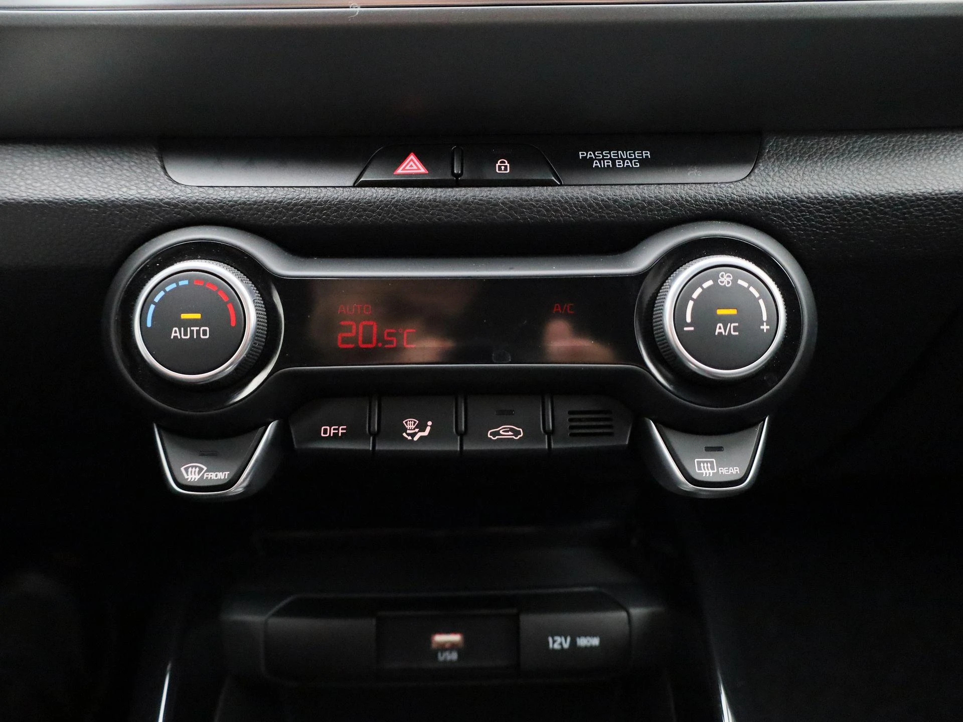 Kia-Stonic-image-16
