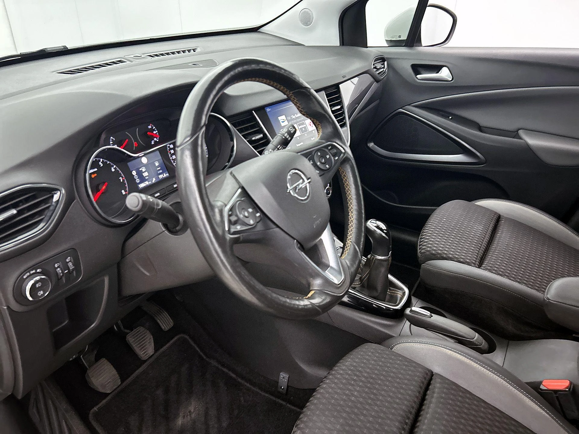 Opel-Crossland X-image-21