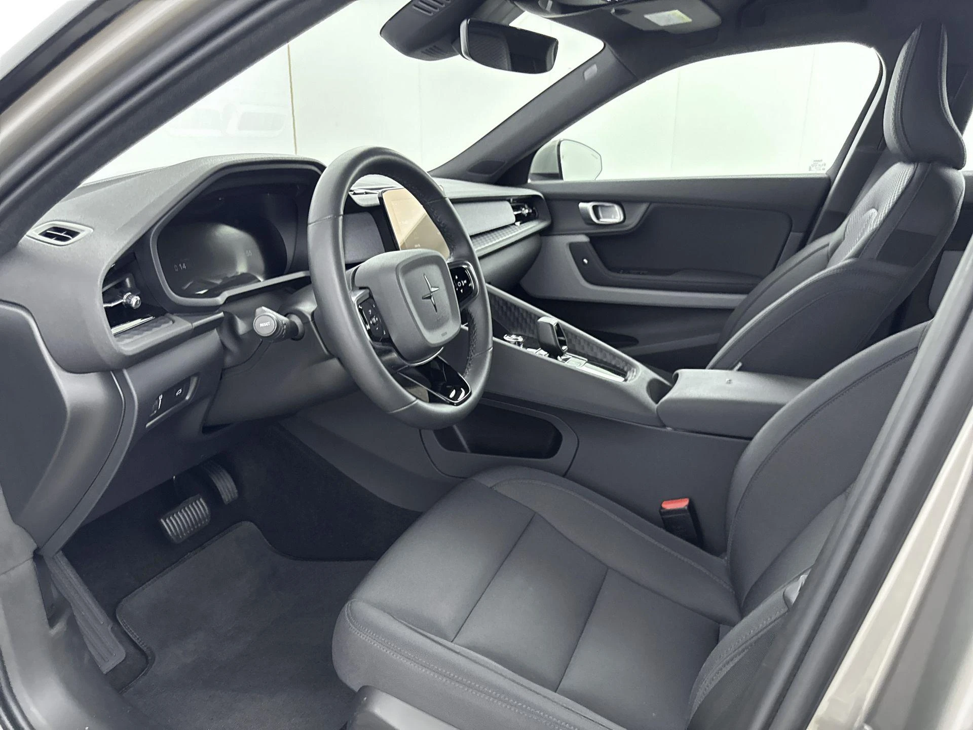 Polestar-2-image-7