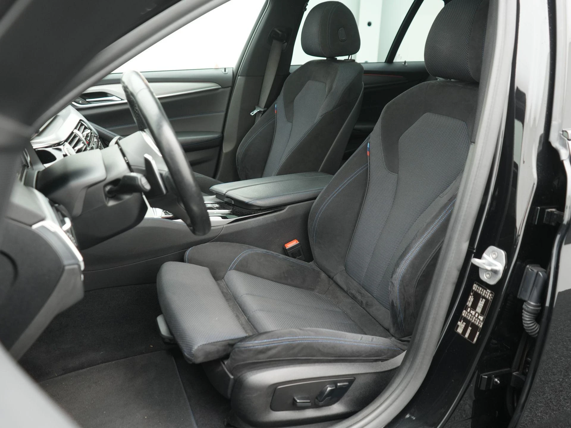 BMW-5 Serie-image-9