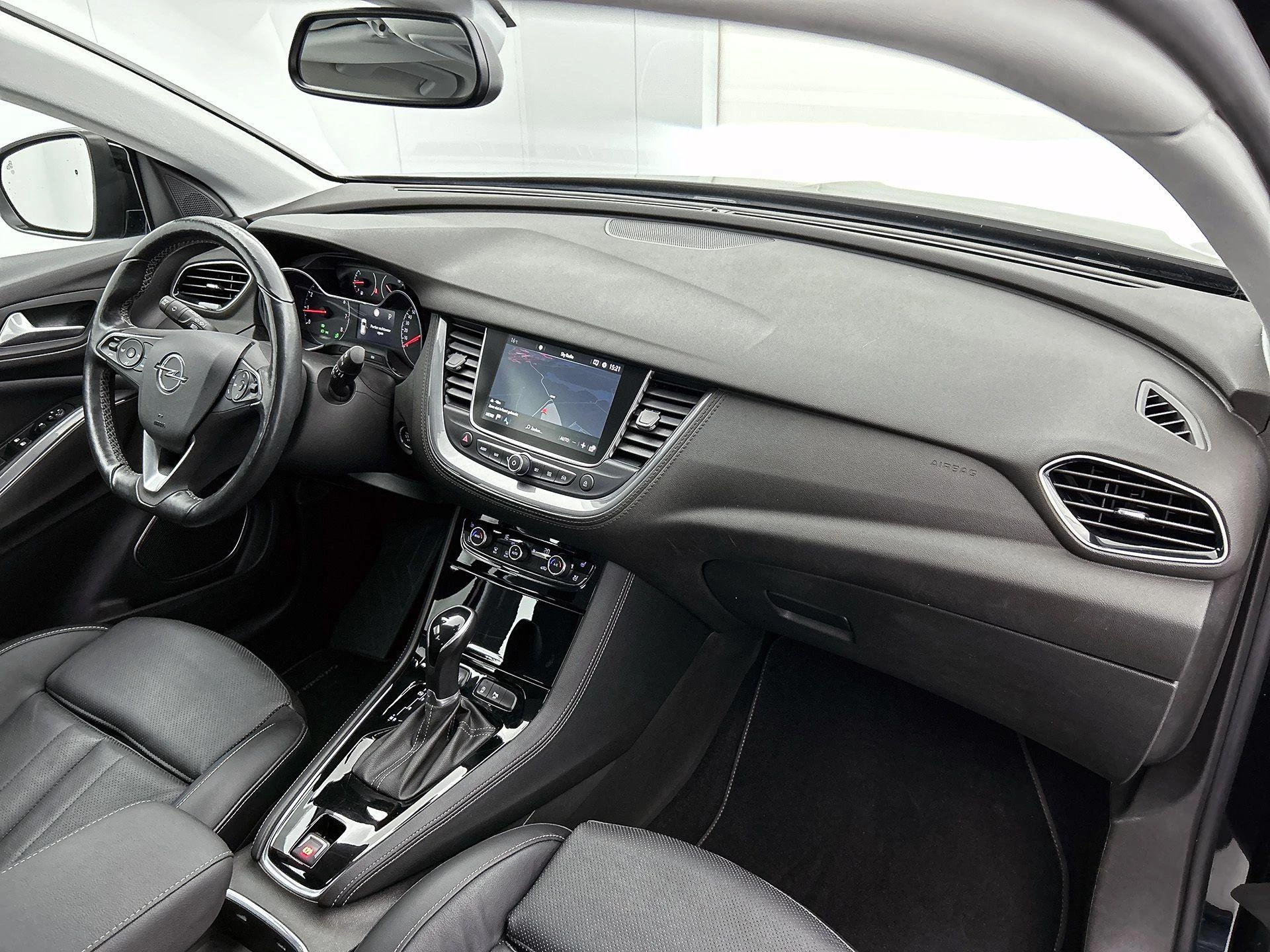 Opel-Grandland X-image-21