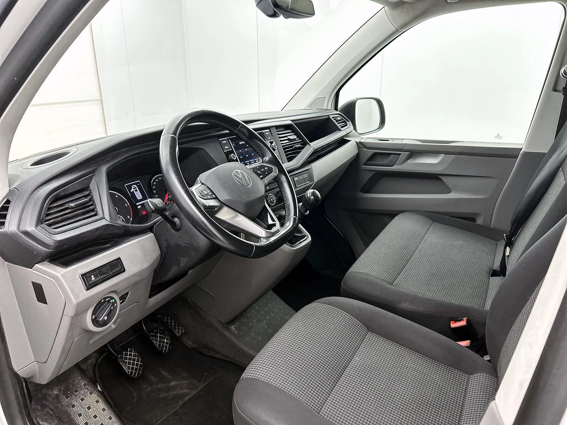 Volkswagen Transporter 2.0 TDI L1H1 28 110 PK