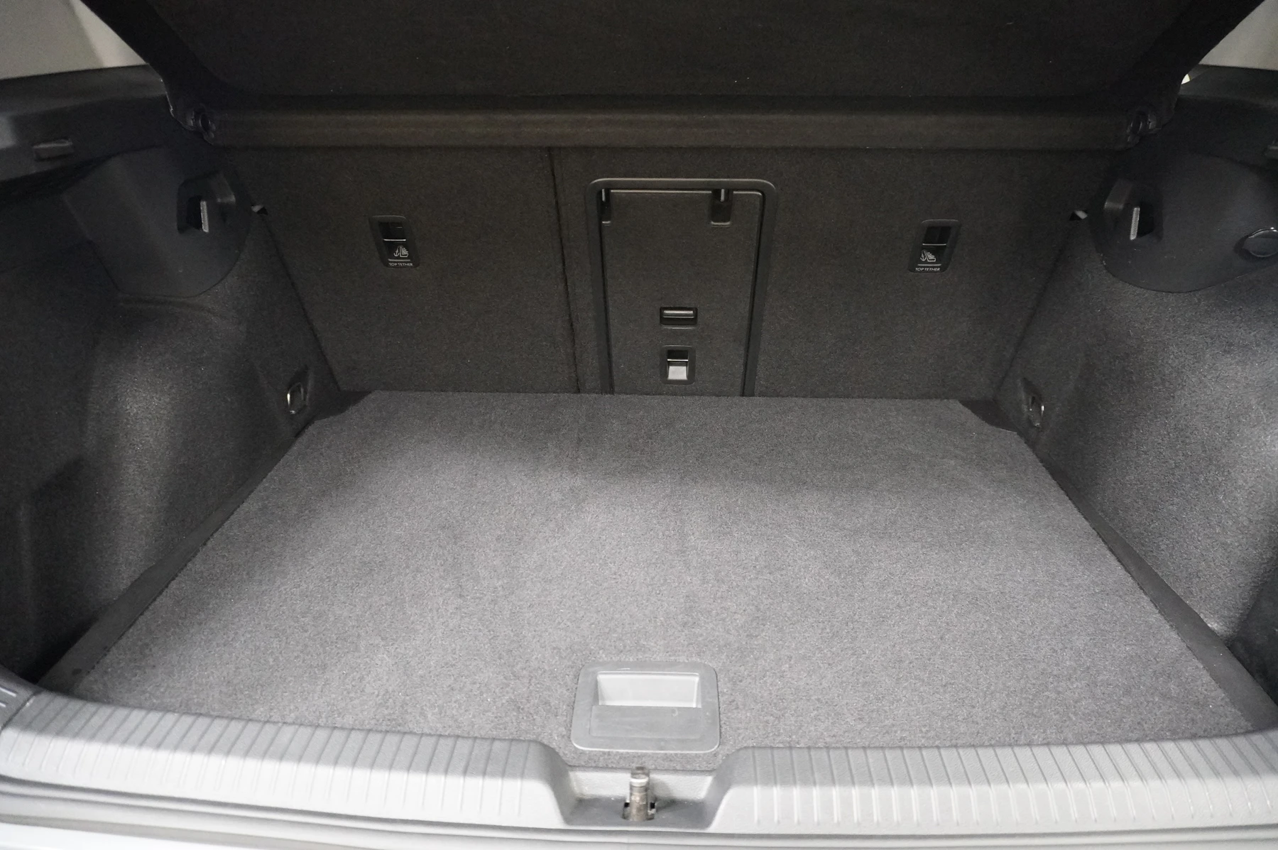 Volkswagen-Golf-image-15