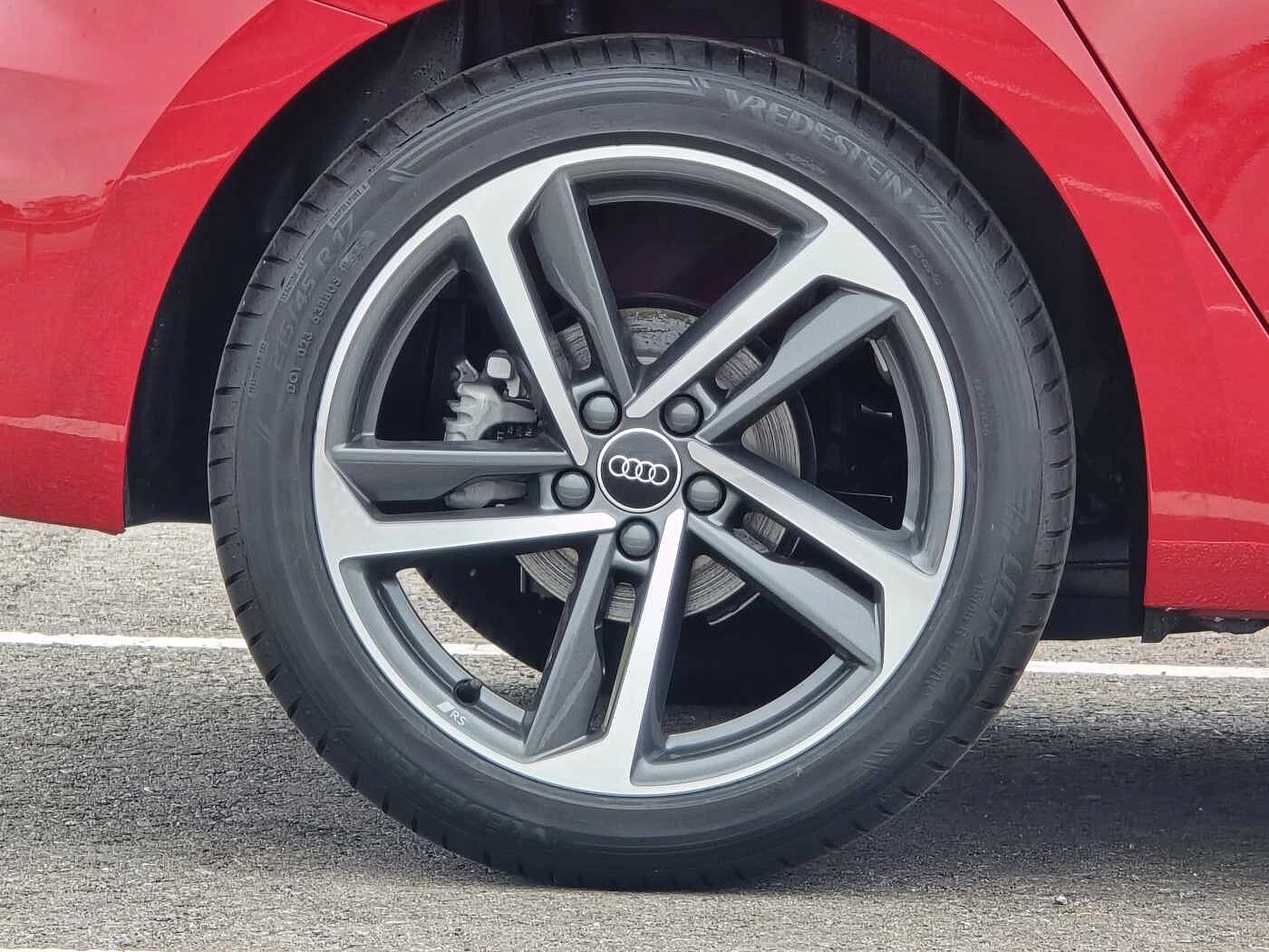 Audi-A1 Sportback-image-4