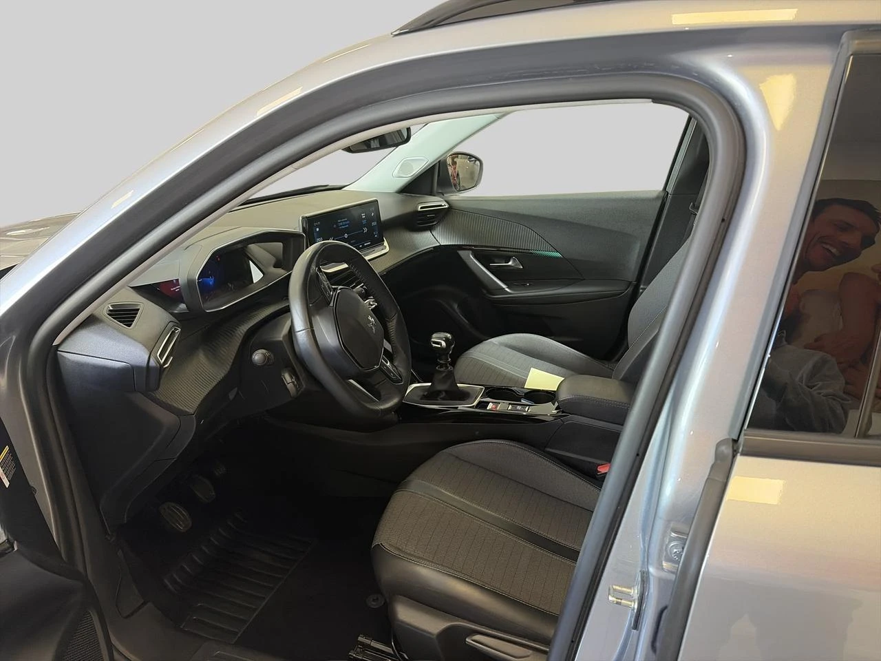 Peugeot-2008-image-6
