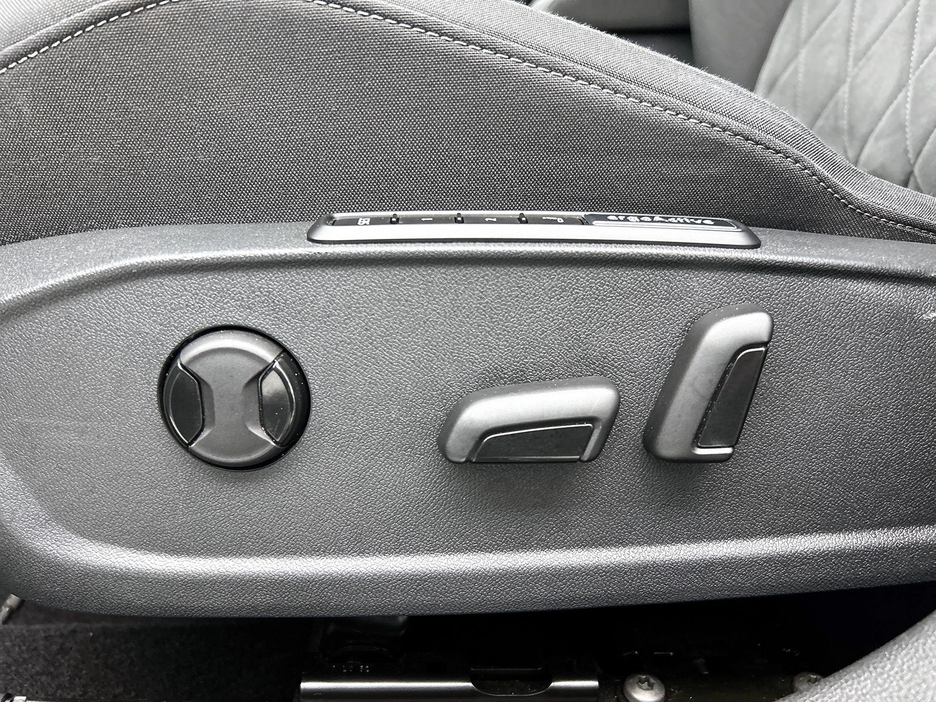 Volkswagen-Golf-image-15