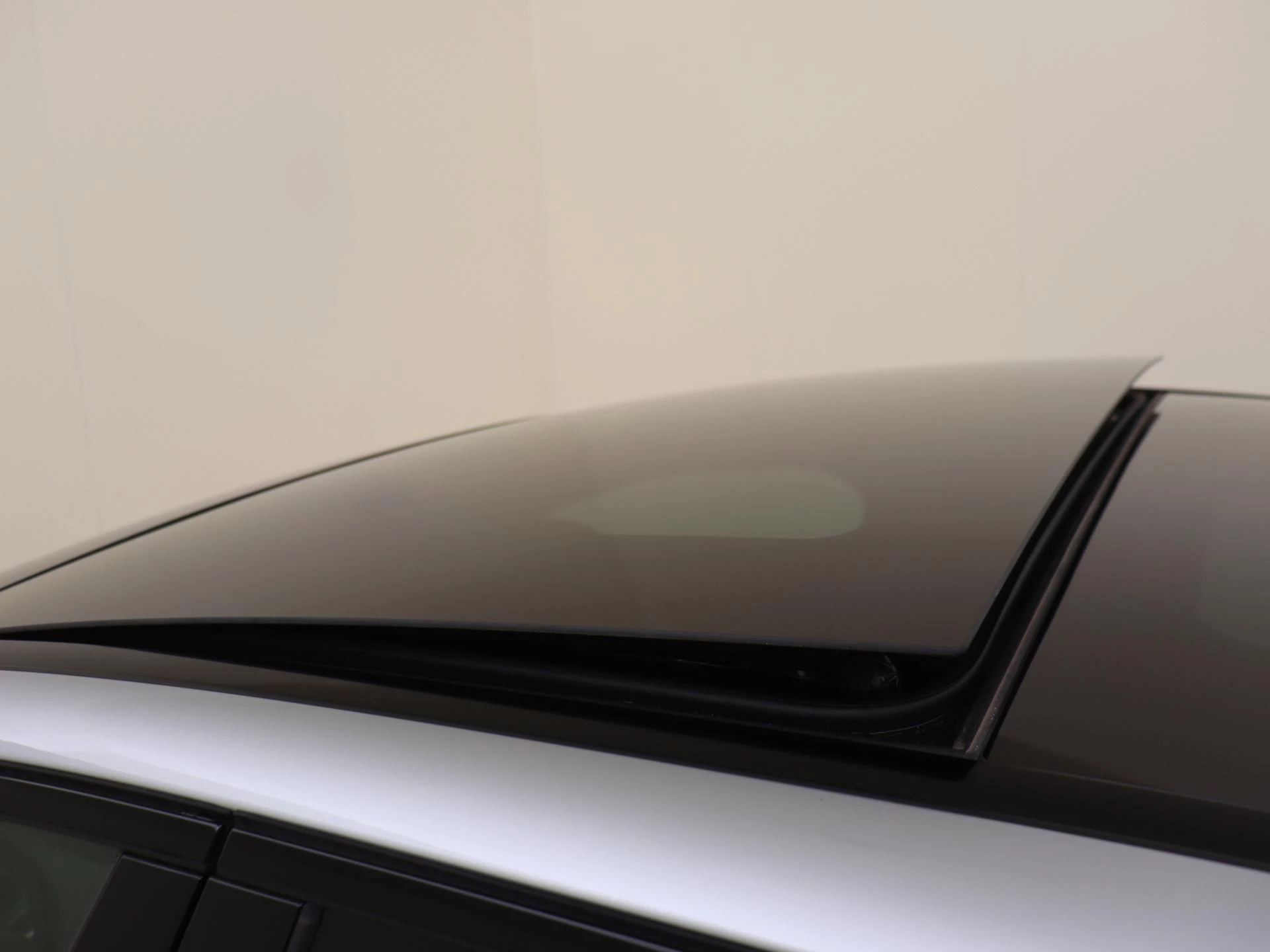 Mercedes-Benz-C-Klasse-image-6