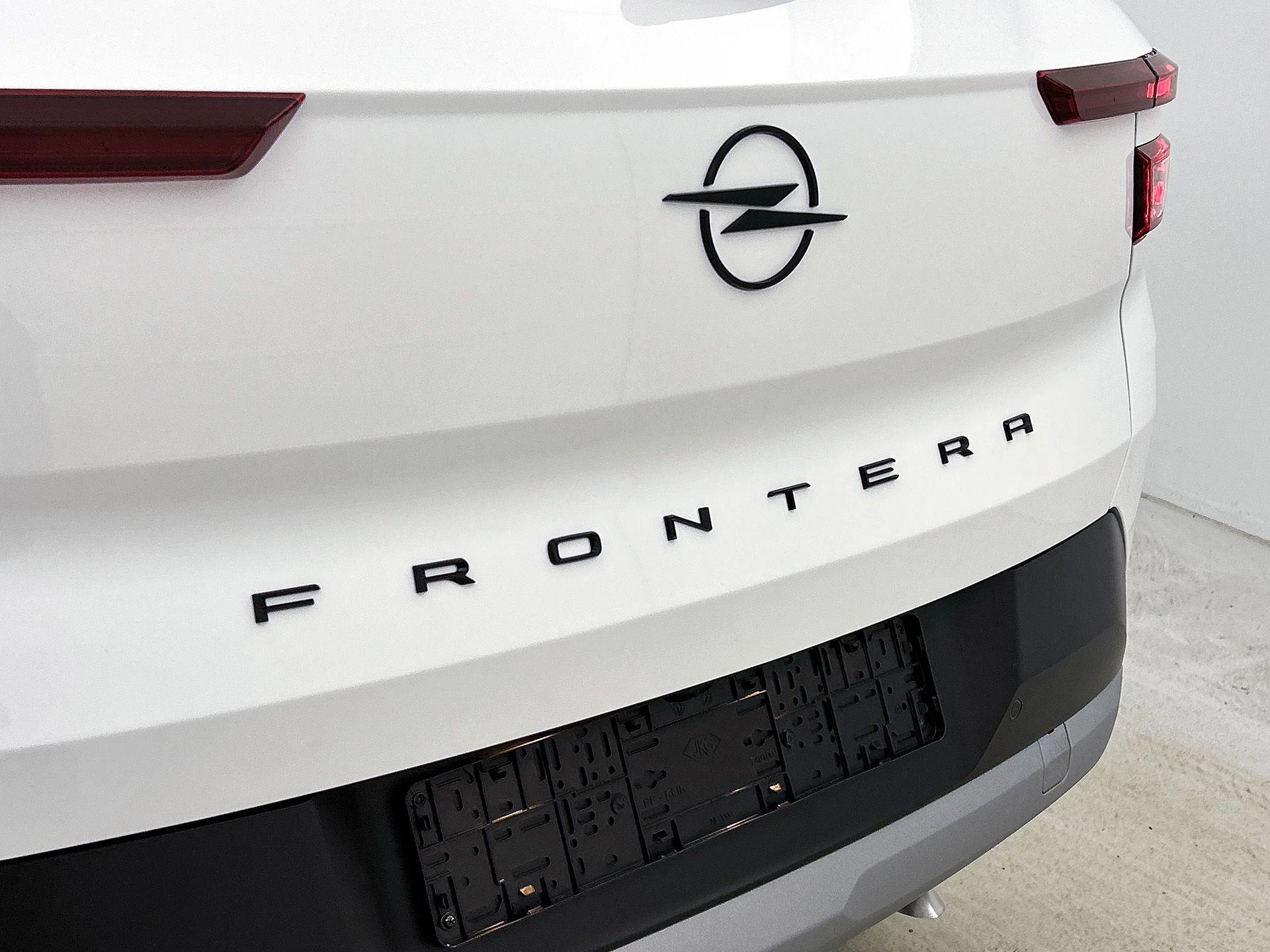 Opel-Frontera-image-24