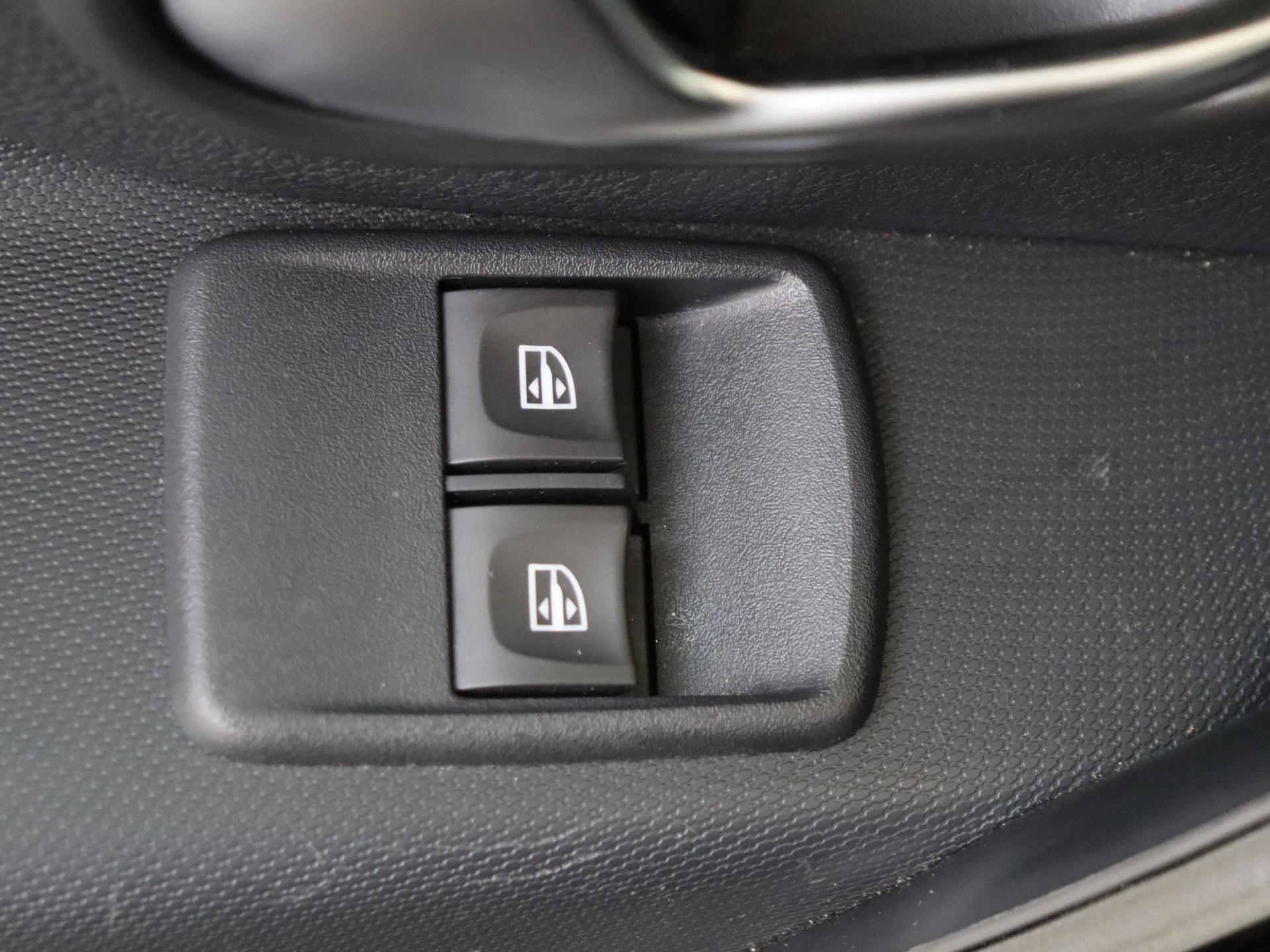 Dacia-Sandero Stepway-image-22