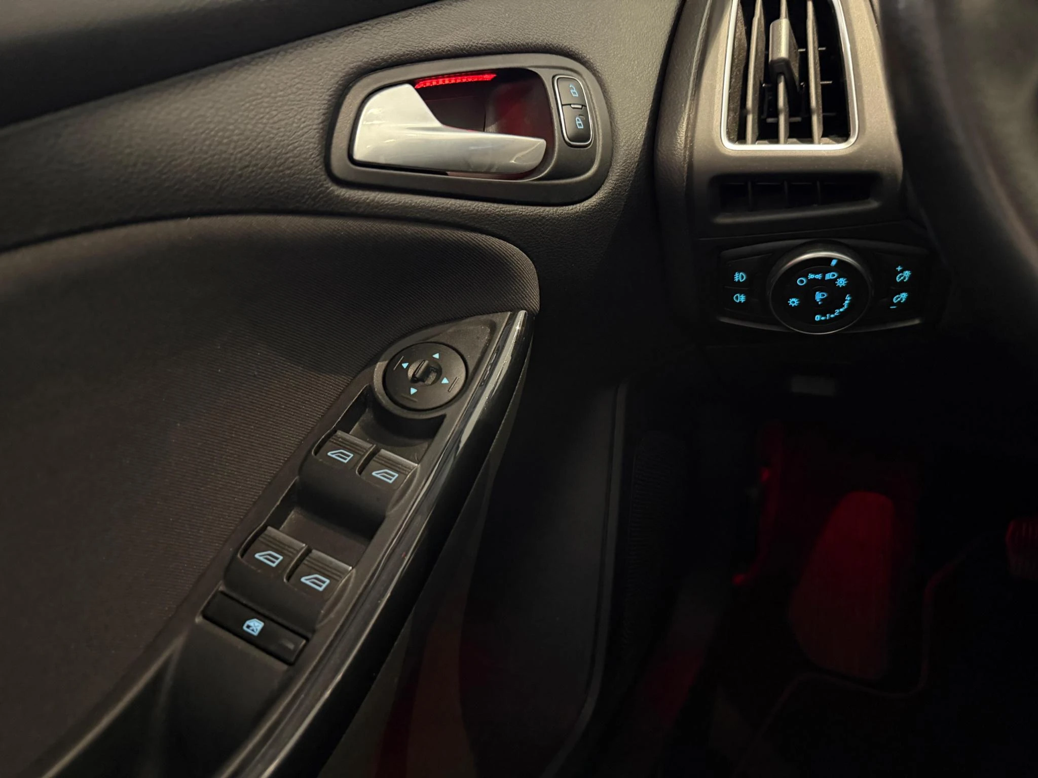 Ford-Focus-image-11
