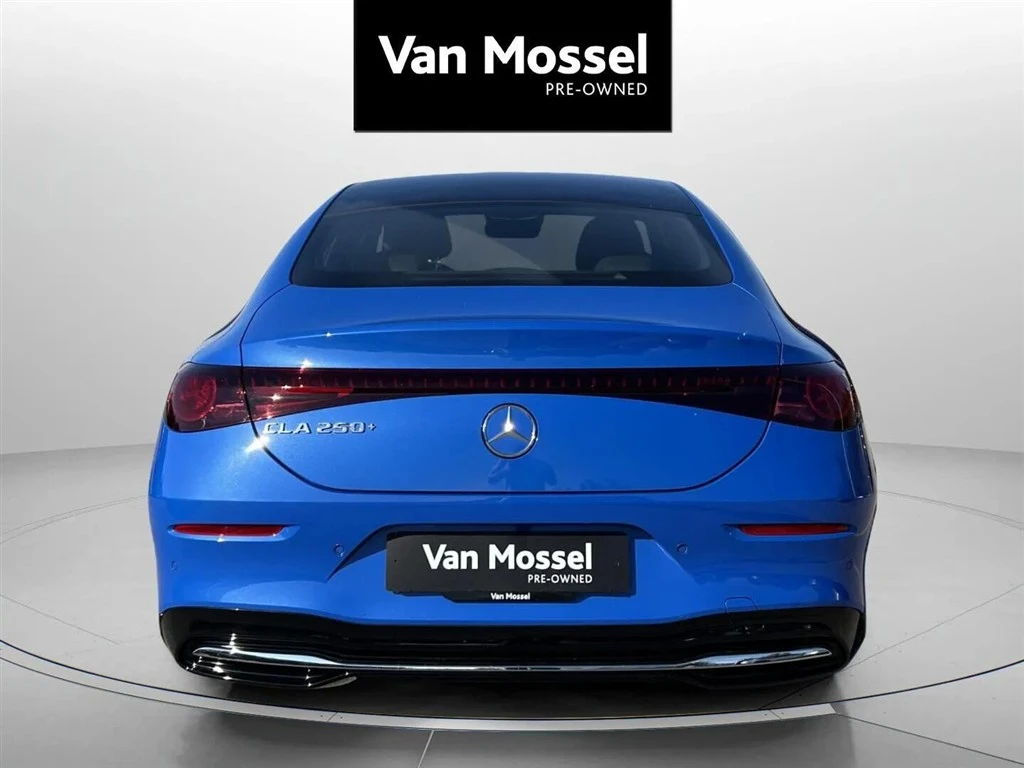 Mercedes-Benz-CLA-image-5