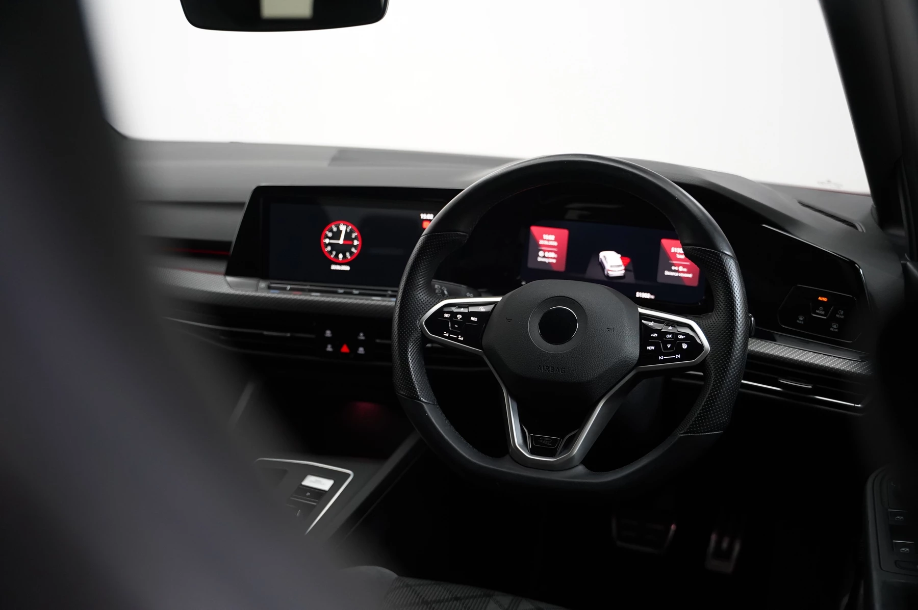 Volkswagen-Golf-image-8