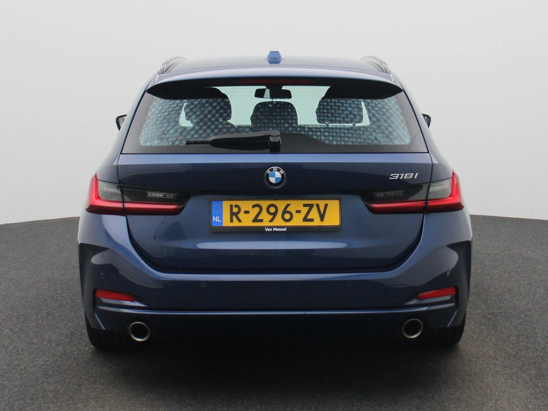 BMW-3 Serie-image-4