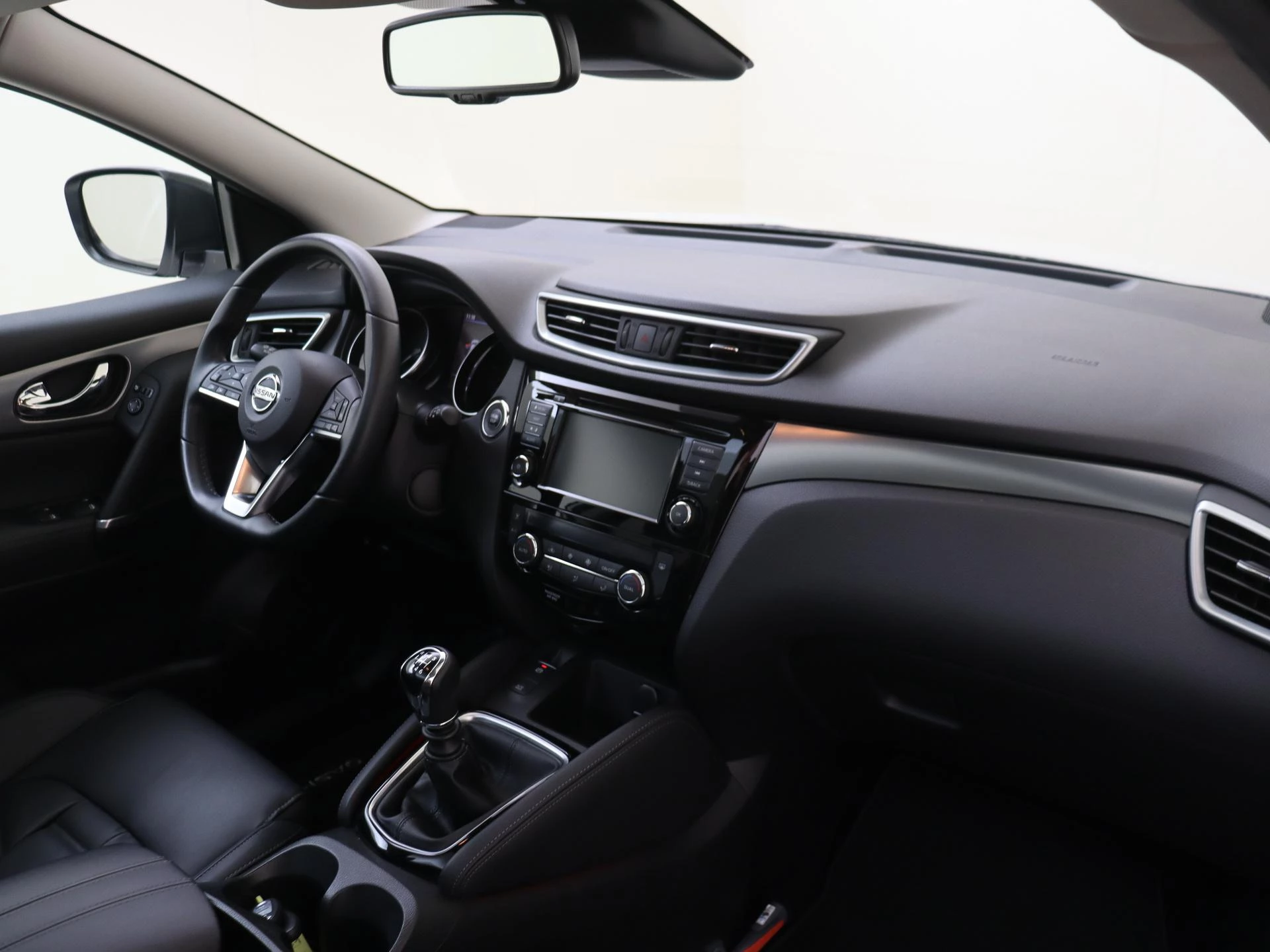 Nissan QASHQAI 1.3 DIG-T Premium Edition