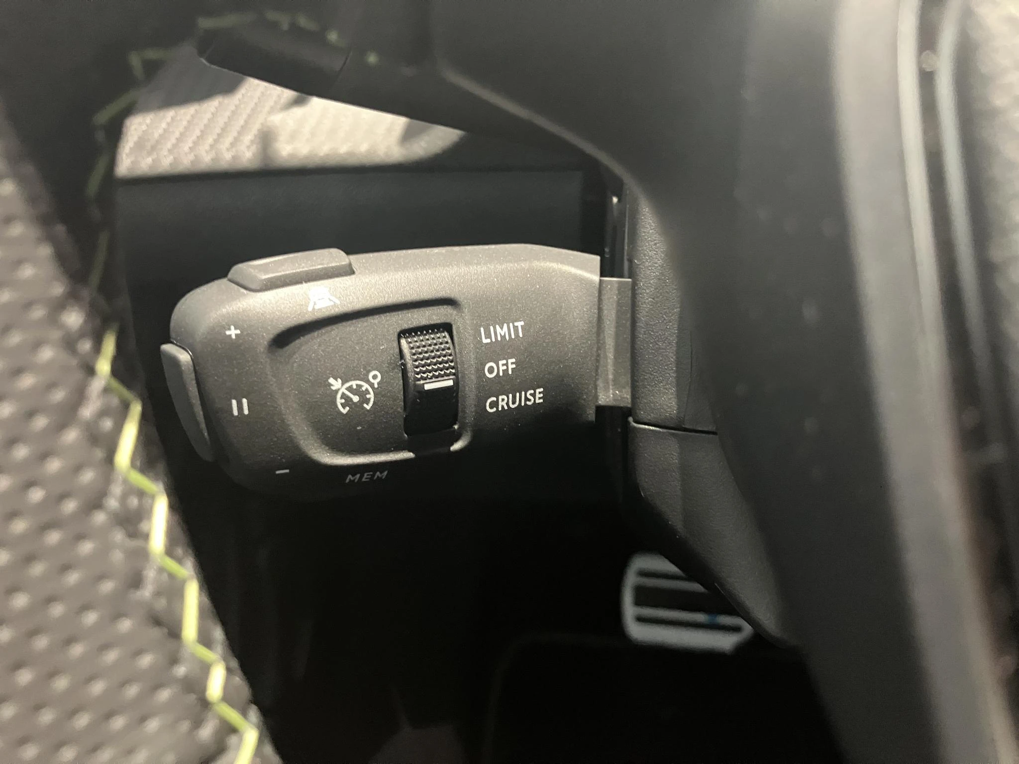 Peugeot-2008-image-19