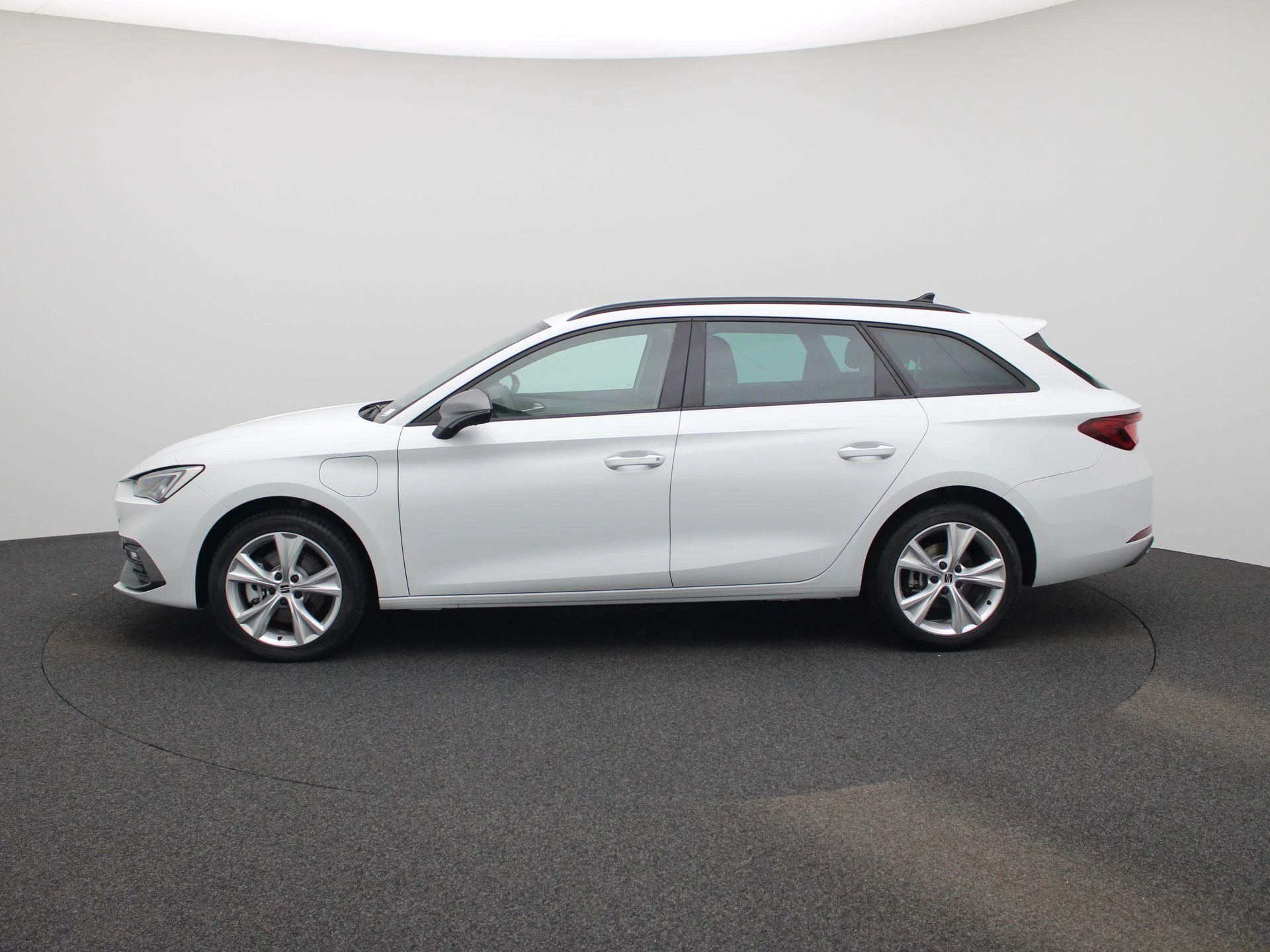 SEAT Leon Sportstourer 1.5 TSI e-Hybrid FR Business