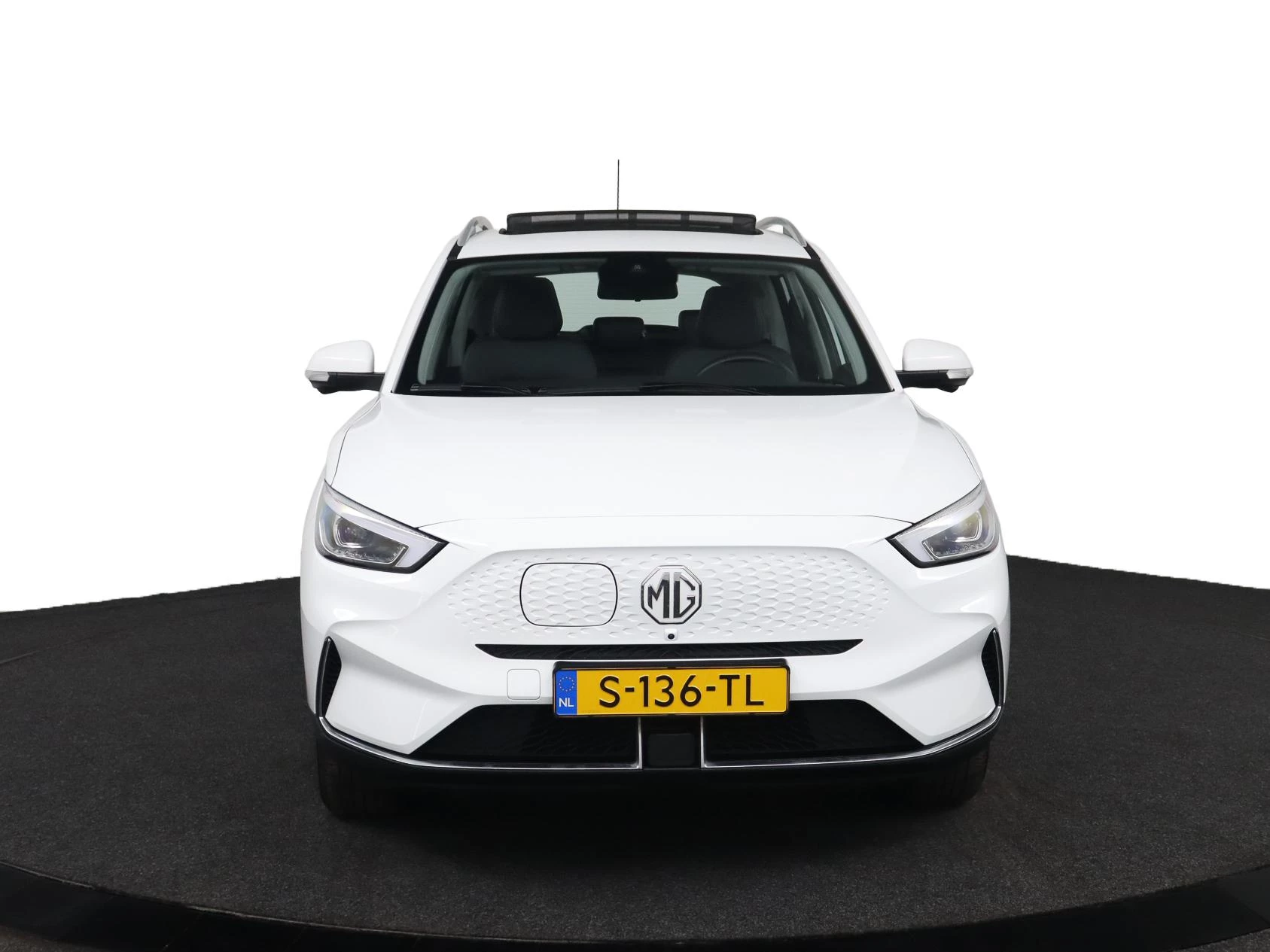 MG-ZS EV-image-11