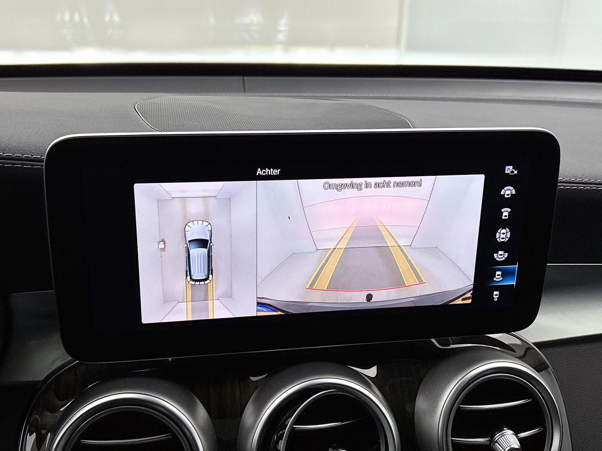 Mercedes-Benz-GLC-image-12