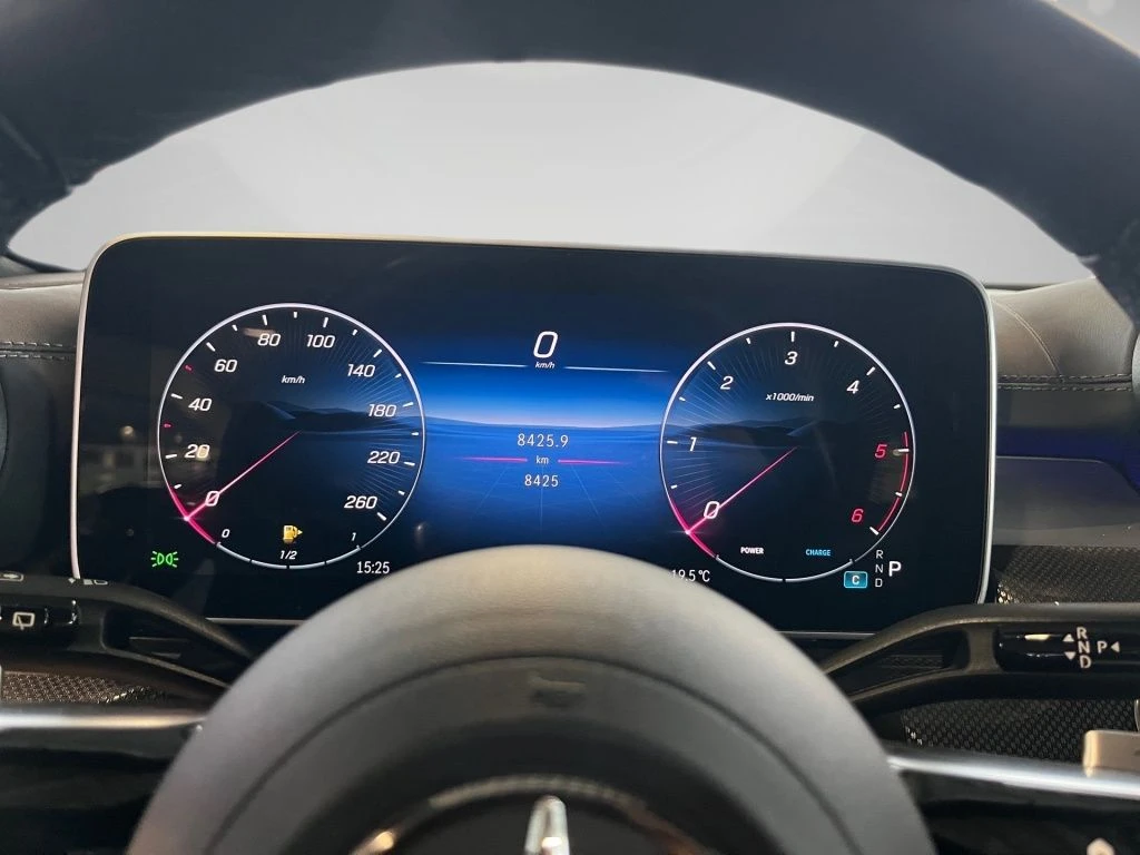 Mercedes-Benz-C-Klasse 300 d-image-6