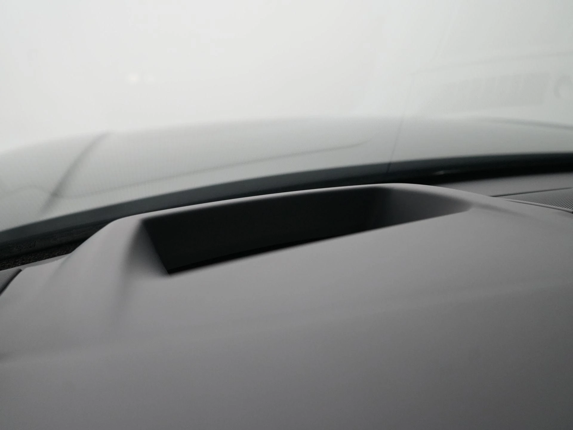 Land Rover-Range Rover-image-36