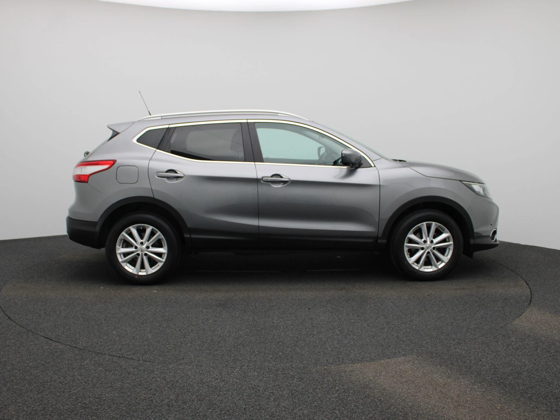 Nissan-QASHQAI-image-5