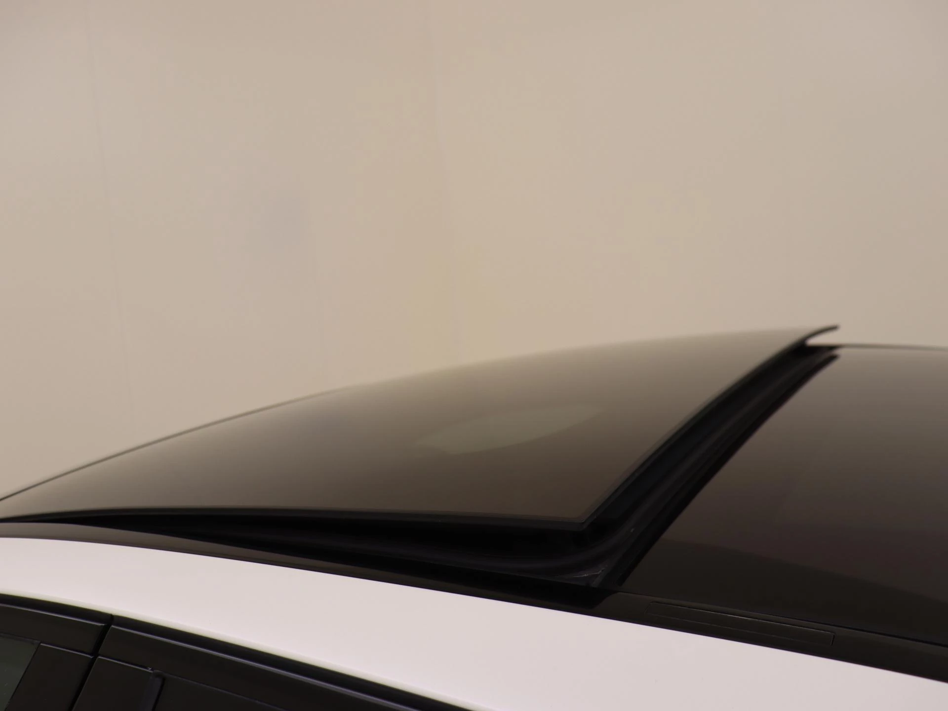 Mercedes-Benz-E-Klasse-image-37