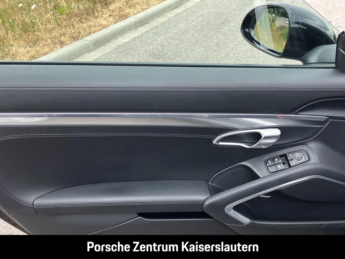 Porsche 911 991 Carrera Cabriolet Sportabgas PASM BOSE carrera