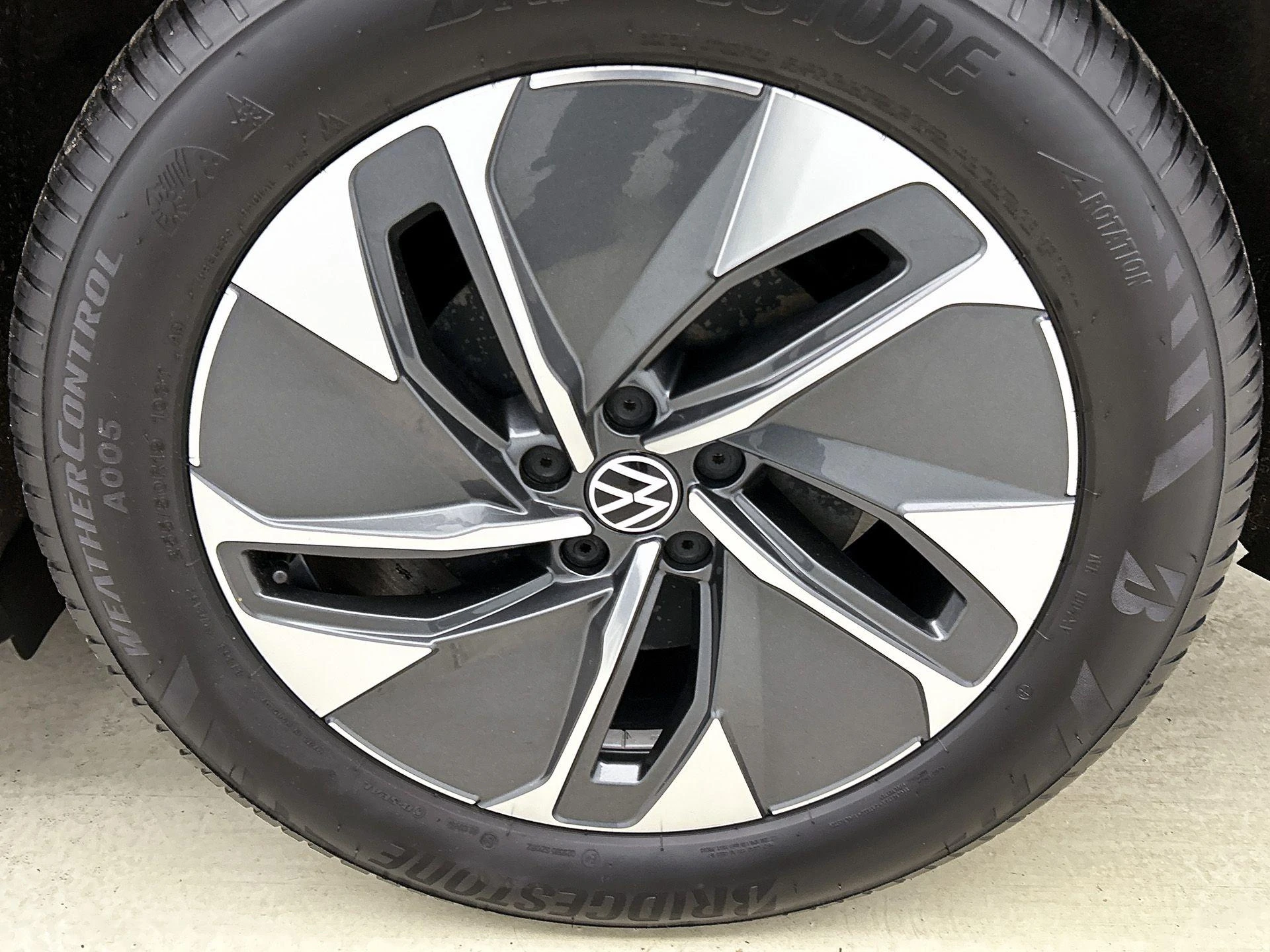 Volkswagen-ID.4-image-36