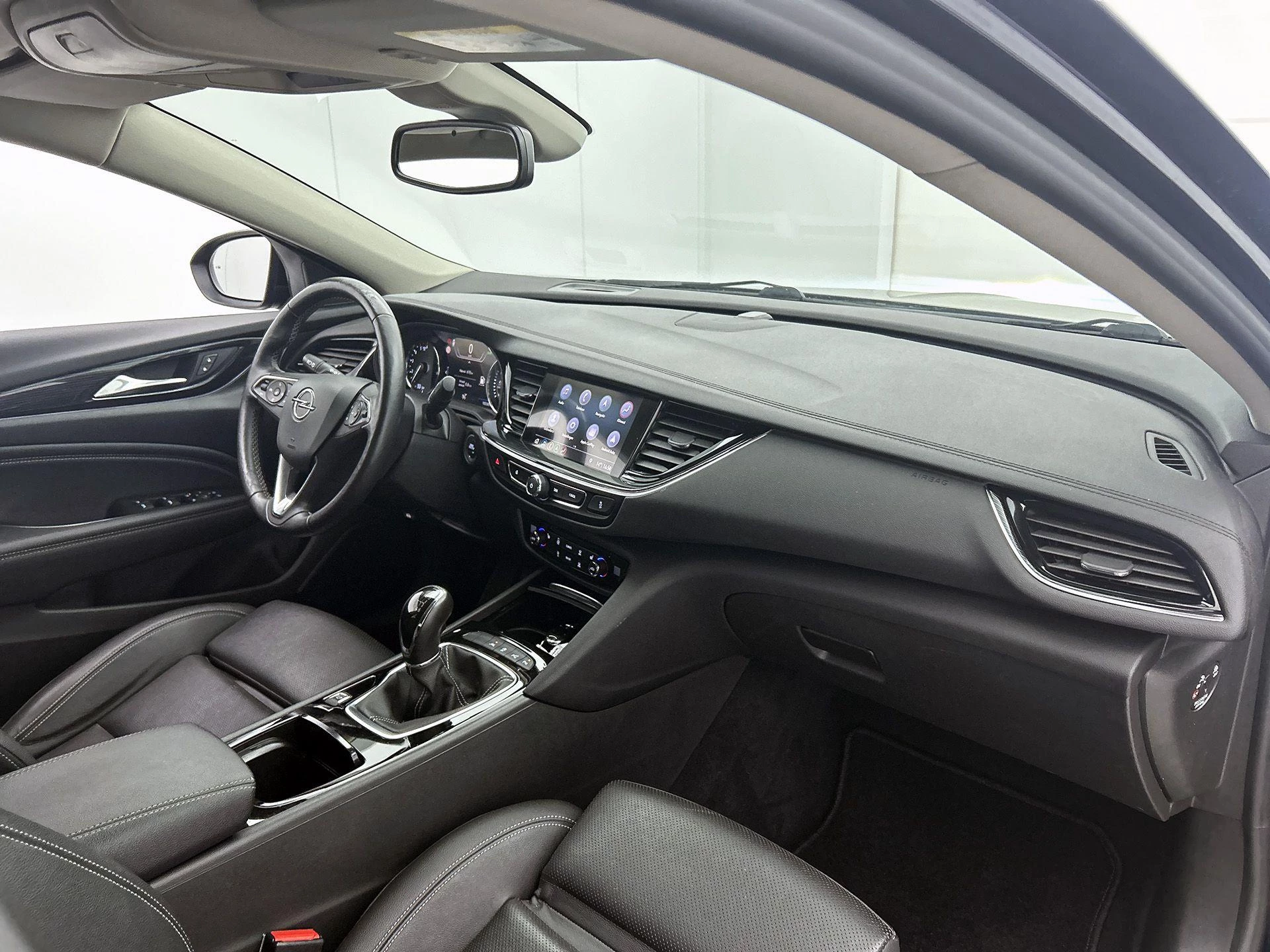 Opel-Insignia-image-23